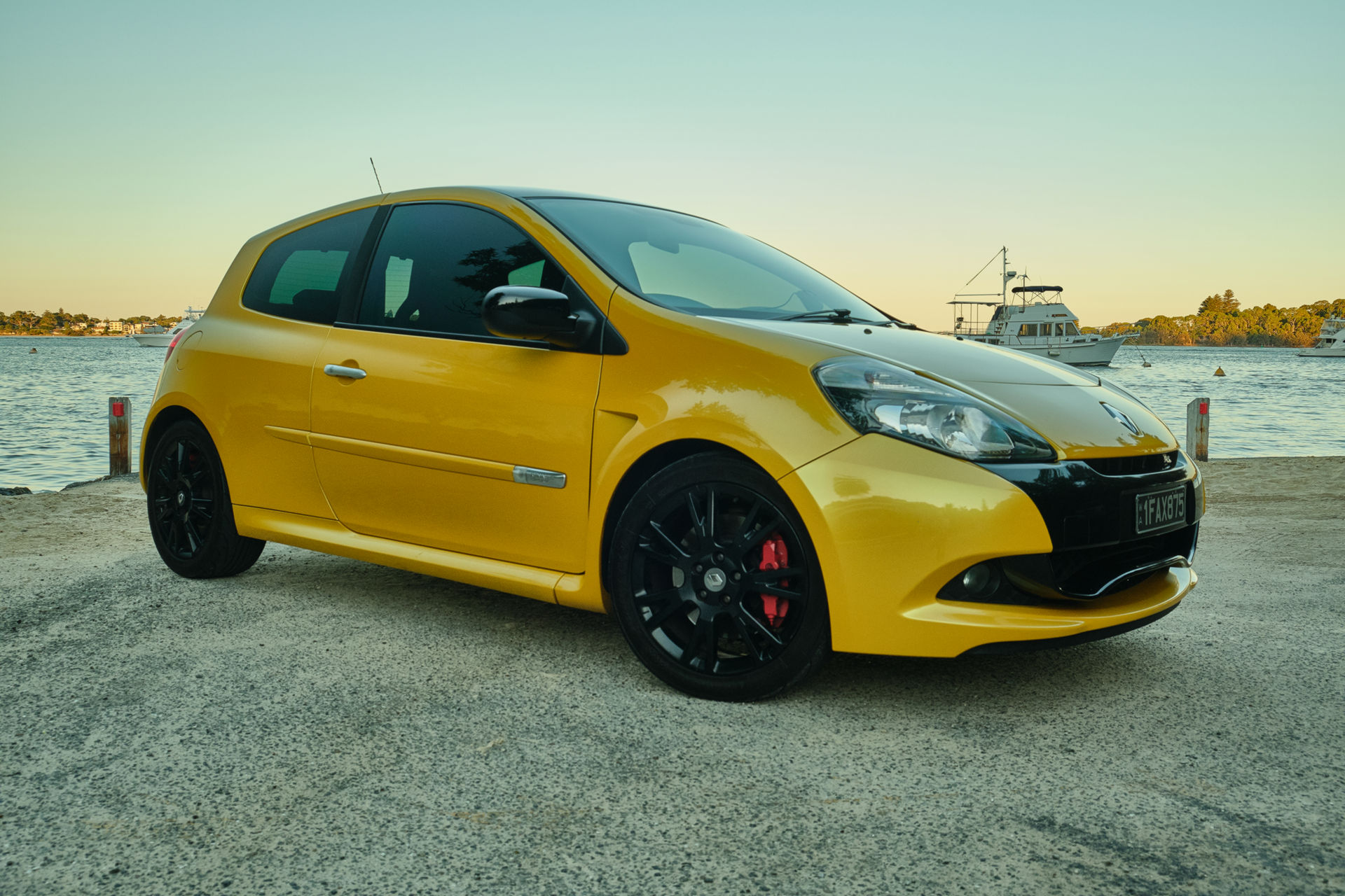 CarScoops Garage: This Is Our 2011 Renault Clio RS 200 AGP