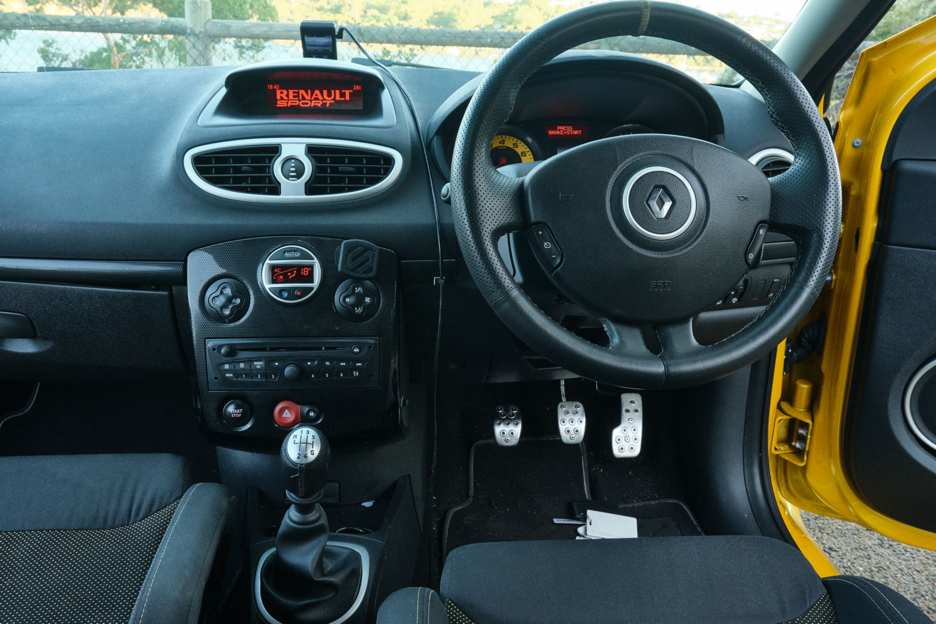 CarScoops Garage: This Is Our 2011 Renault Clio RS 200 AGP