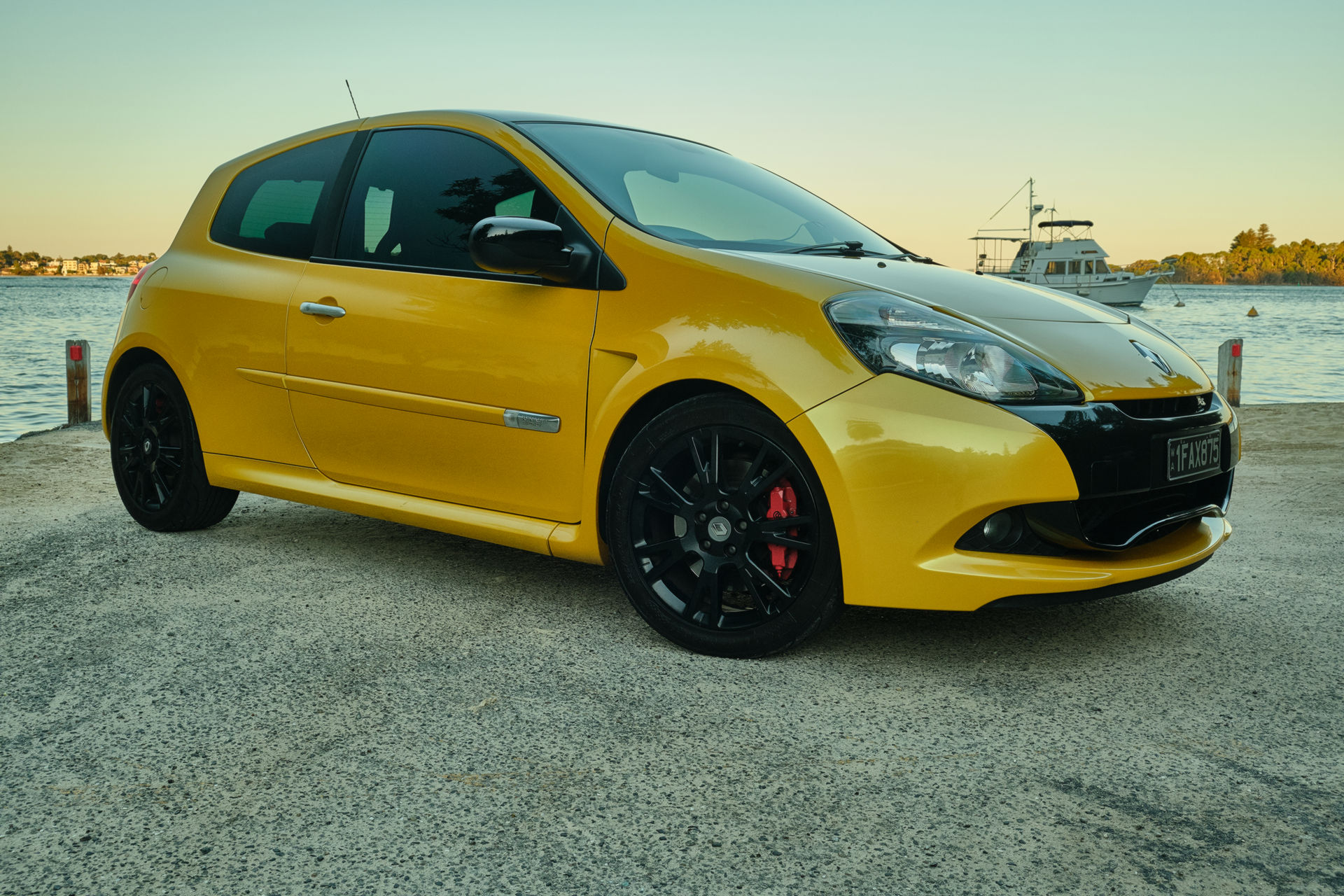 CarScoops Garage: This Is Our 2011 Renault Clio RS 200 AGP