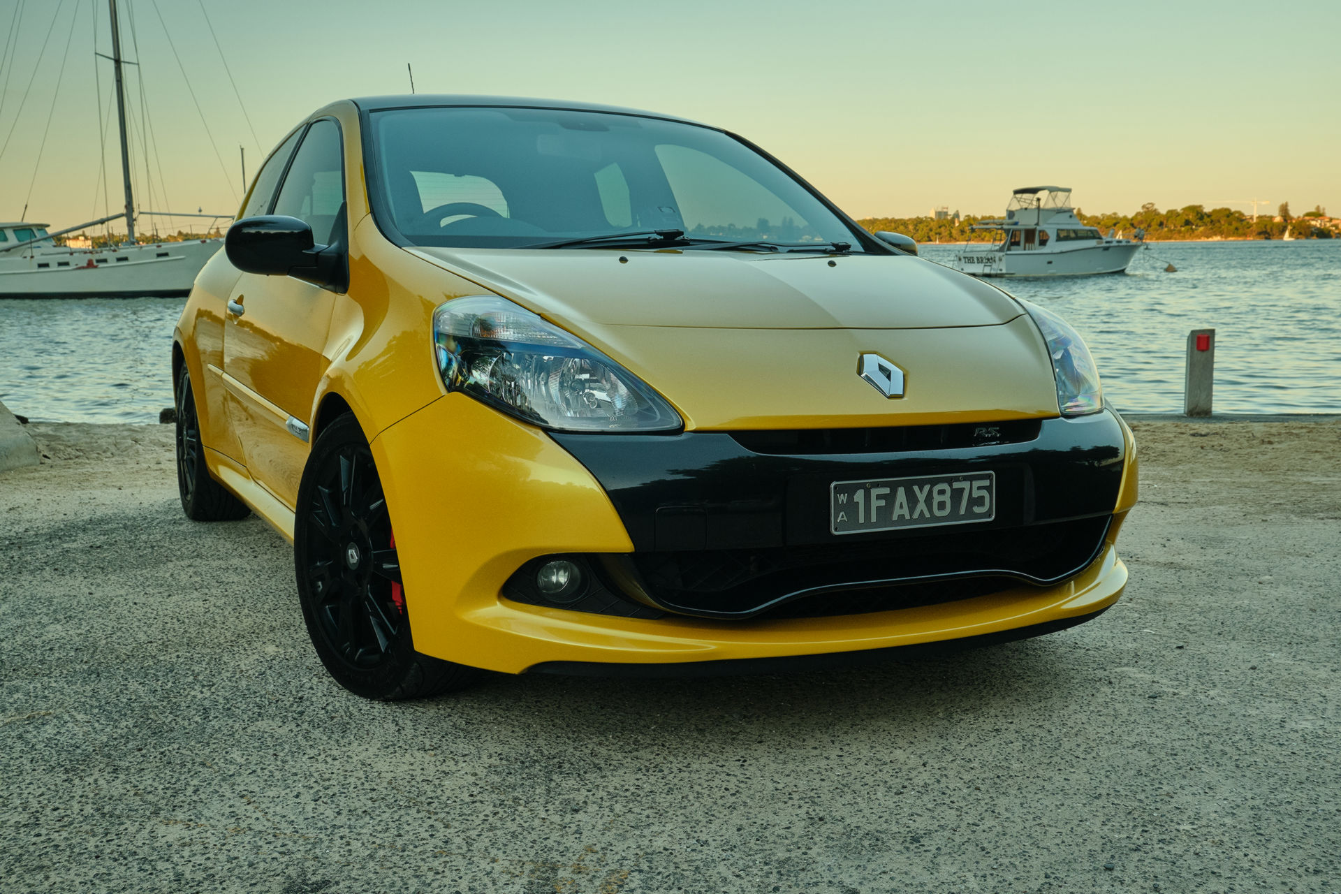 CarScoops Garage: This Is Our 2011 Renault Clio RS 200 AGP