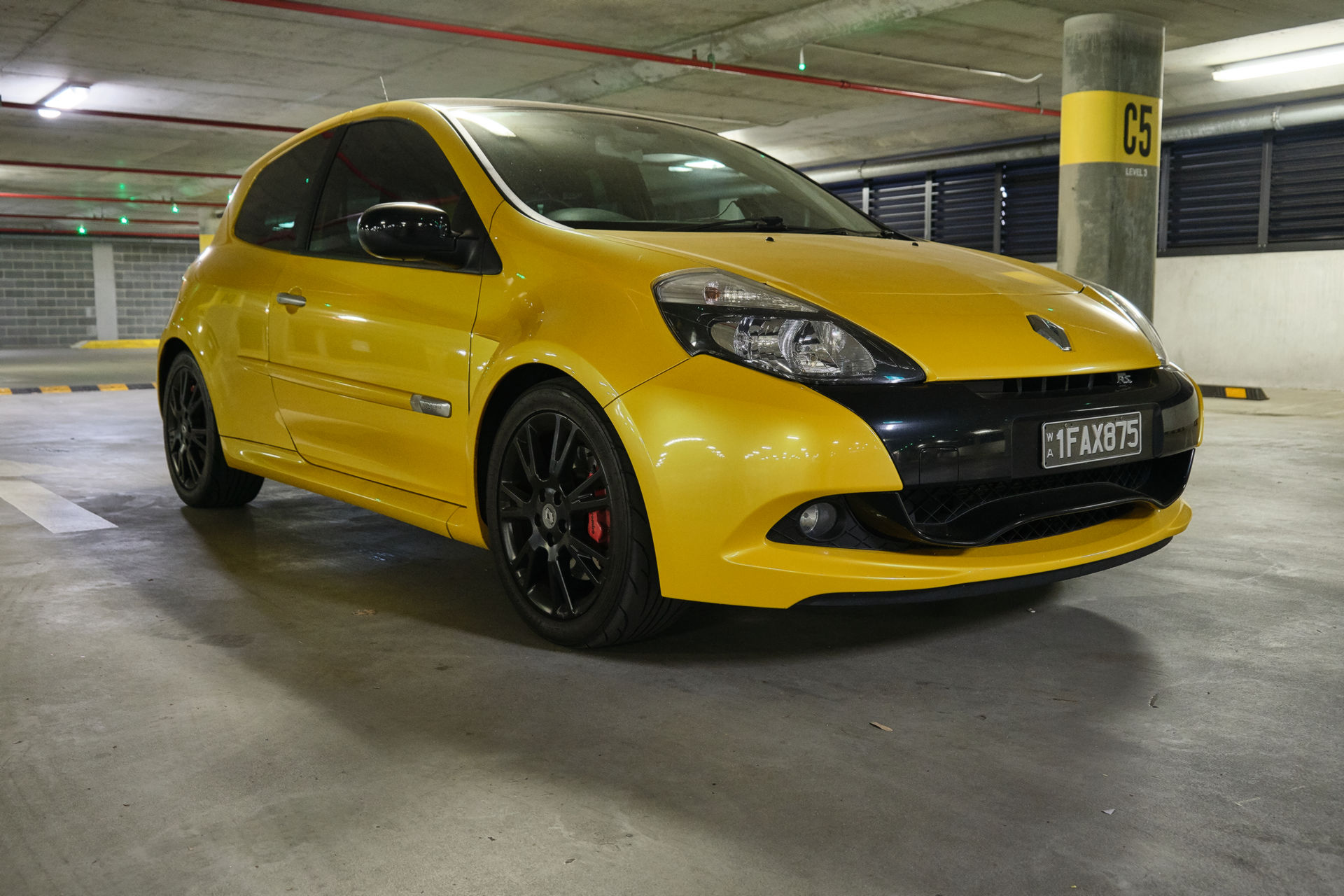 CarScoops Garage: This Is Our 2011 Renault Clio RS 200 AGP