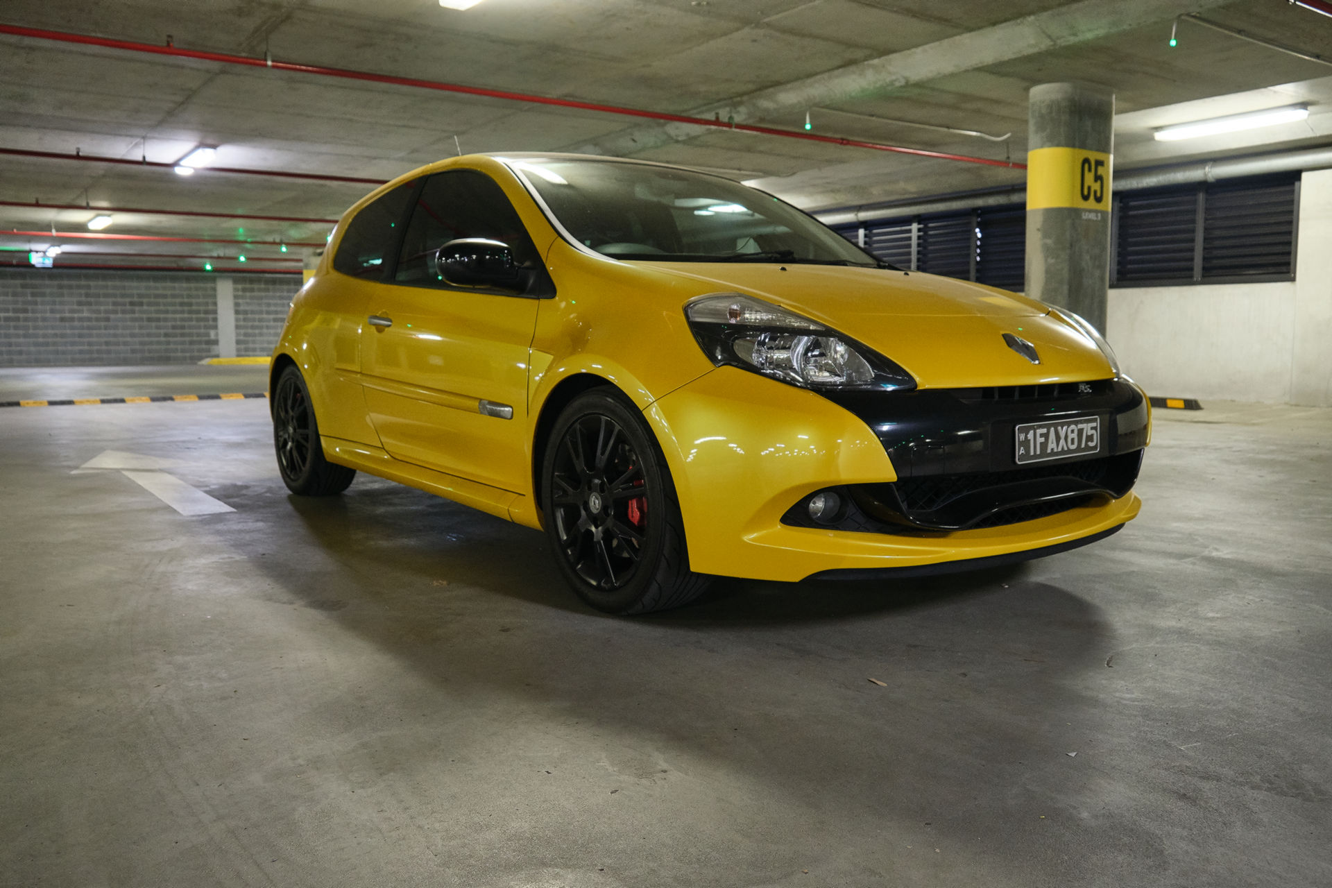 CarScoops Garage: This Is Our 2011 Renault Clio RS 200 AGP