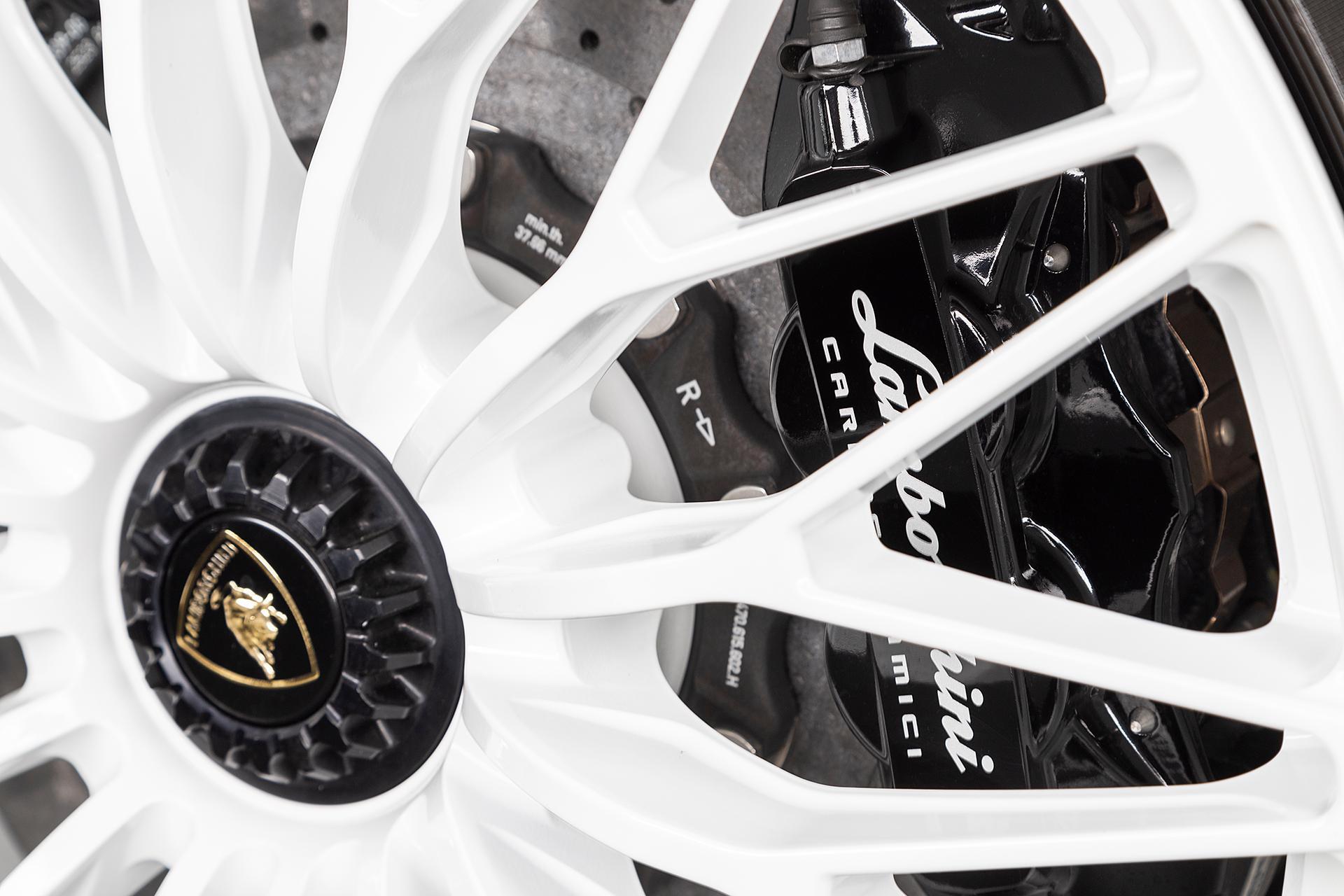 Gorgeous Lamborghini Aventador SV In SE30 Viola Pays Respects To Its Diablo Grandfather