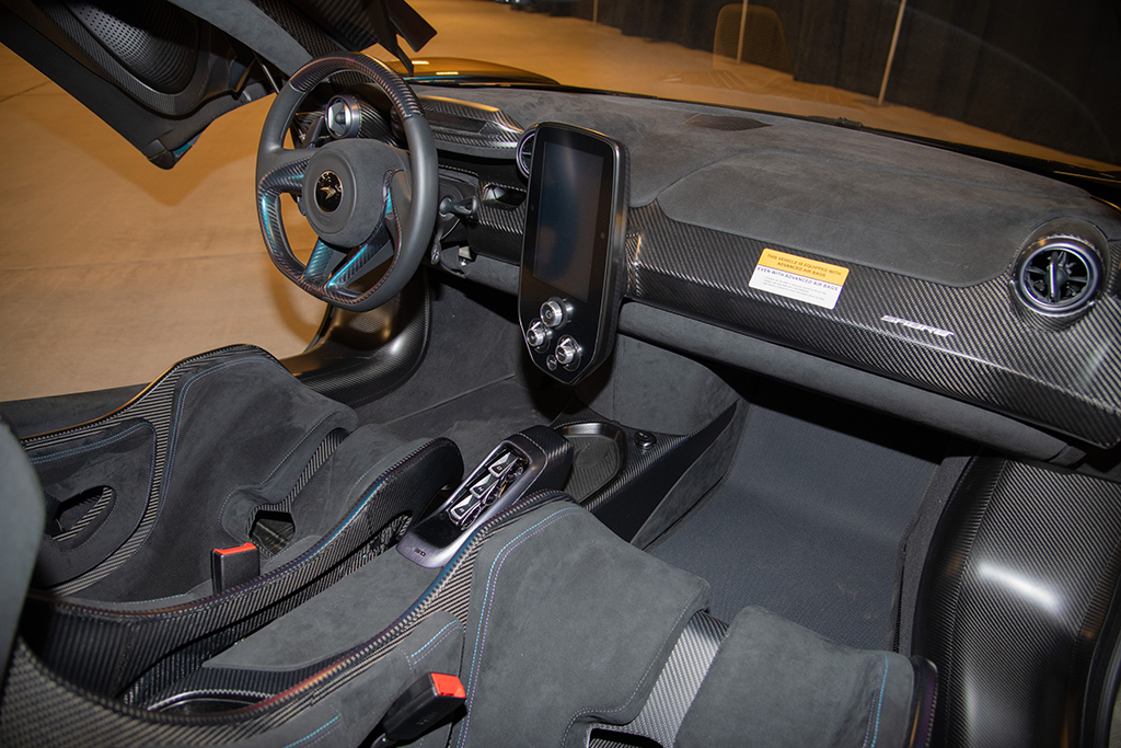 This Super Rare McLaren Sabre Features A Color Shifting Paint Job