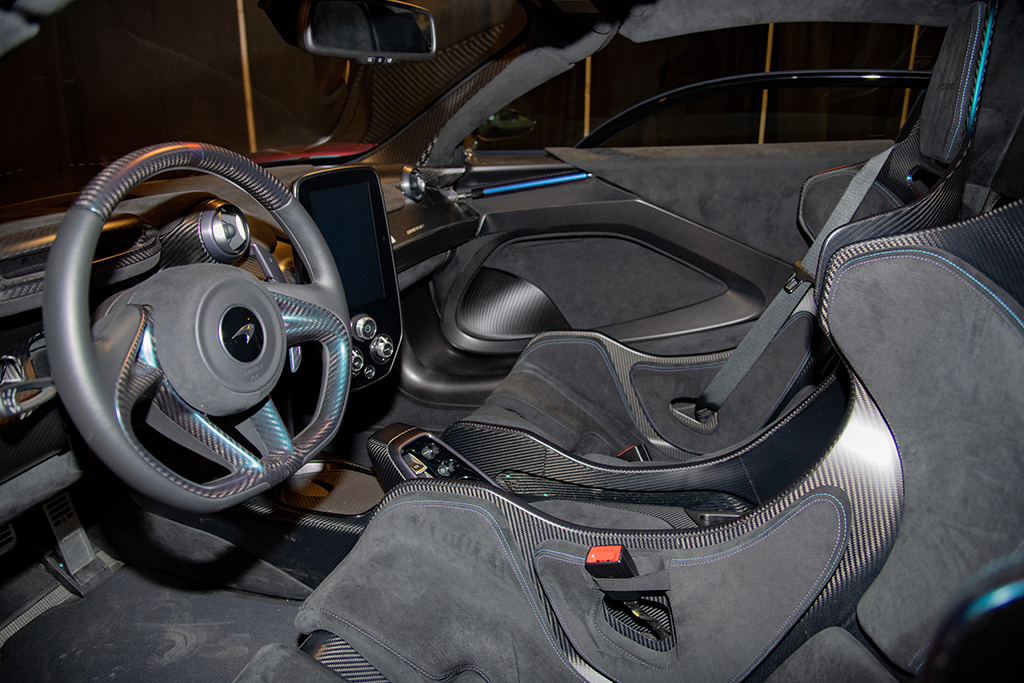 This Super Rare McLaren Sabre Features A Color Shifting Paint Job