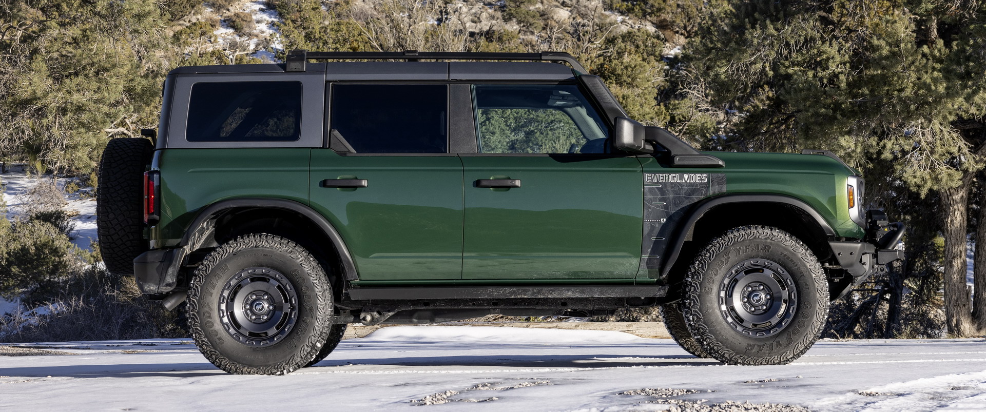 2022 Ford Bronco Everglades Gets Tough With A 10,000 Pound Winch And Snorkel For $53,000