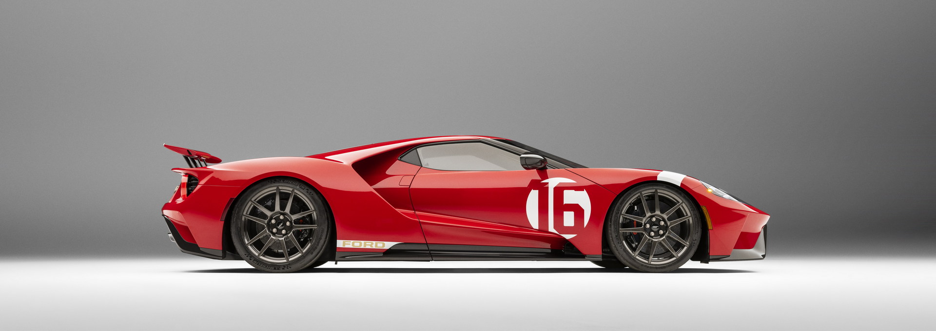 2022 Ford GT Alan Mann Heritage Edition Debuts In Chicago