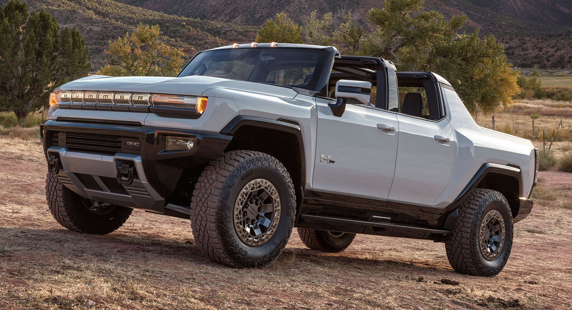 The GMC Hummer EV SUT Weighs 9,063 Lbs, Its Battery Alone Is Heavier