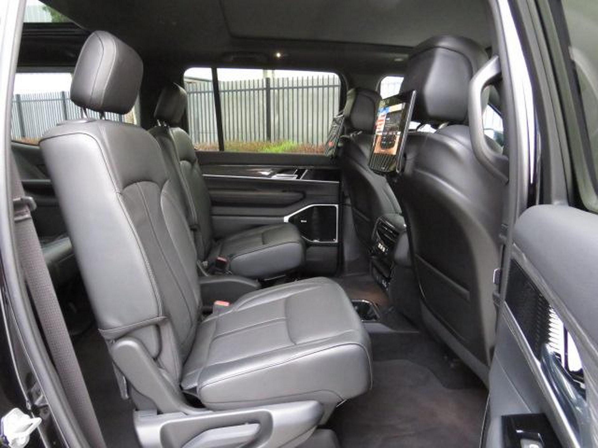 Mystery Of “Damaged” Yet Clean Looking New 2022 Jeep Wagoneer Solved – And Someone Paid $70,500 For It