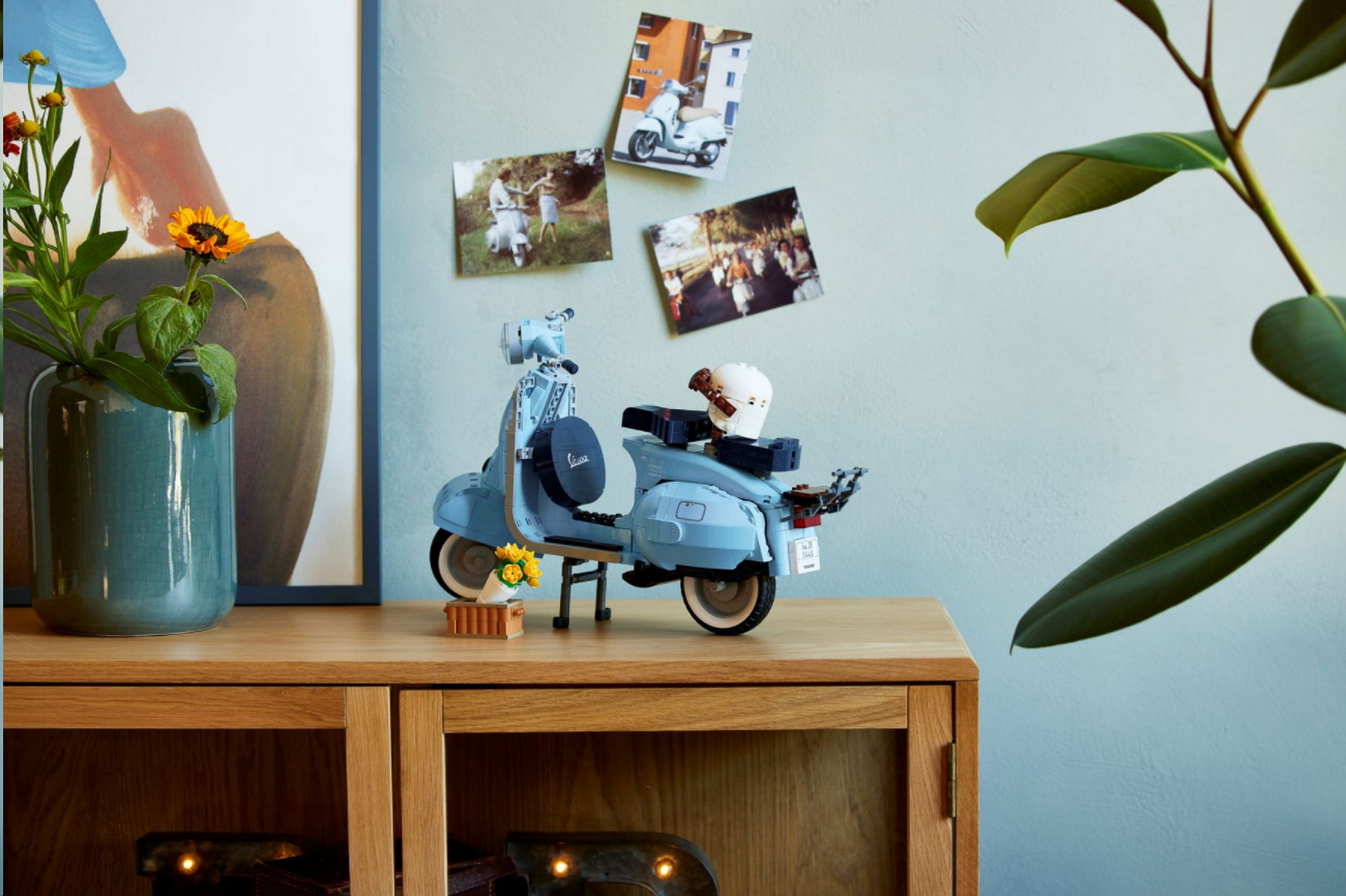 Lego Introduces 1,106-Piece Piaggio Vespa 125 Set