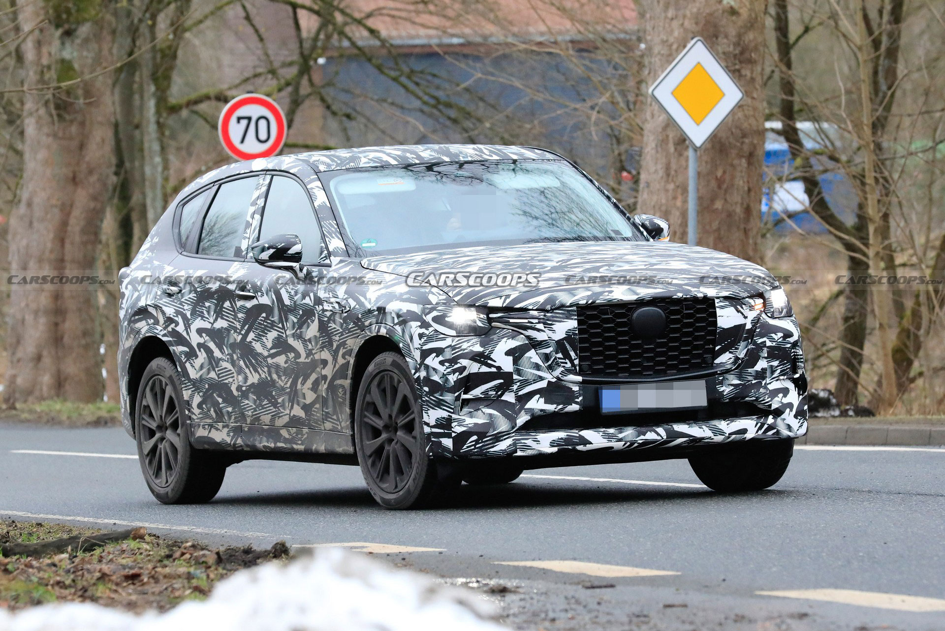 2022 Mazda CX-60 Spied Flaunting Four-Tailpipe Exhaust System, Debuts Next Month