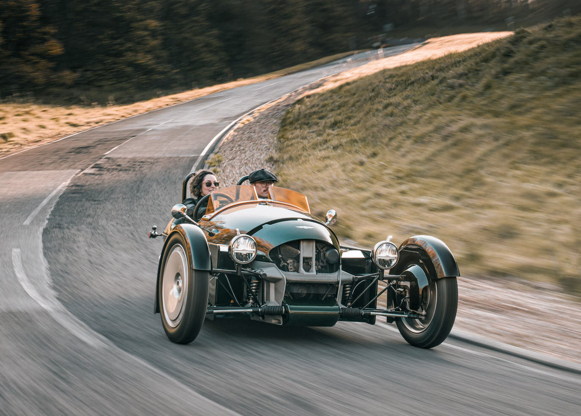 New Morgan Super 3 Drags Three-Wheeler Into Mid-Century Modern Age With Jet-Inspired Styling