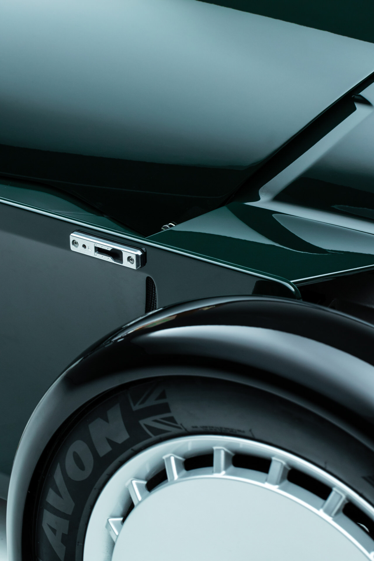 New Morgan Super 3 Drags Three-Wheeler Into Mid-Century Modern Age With Jet-Inspired Styling