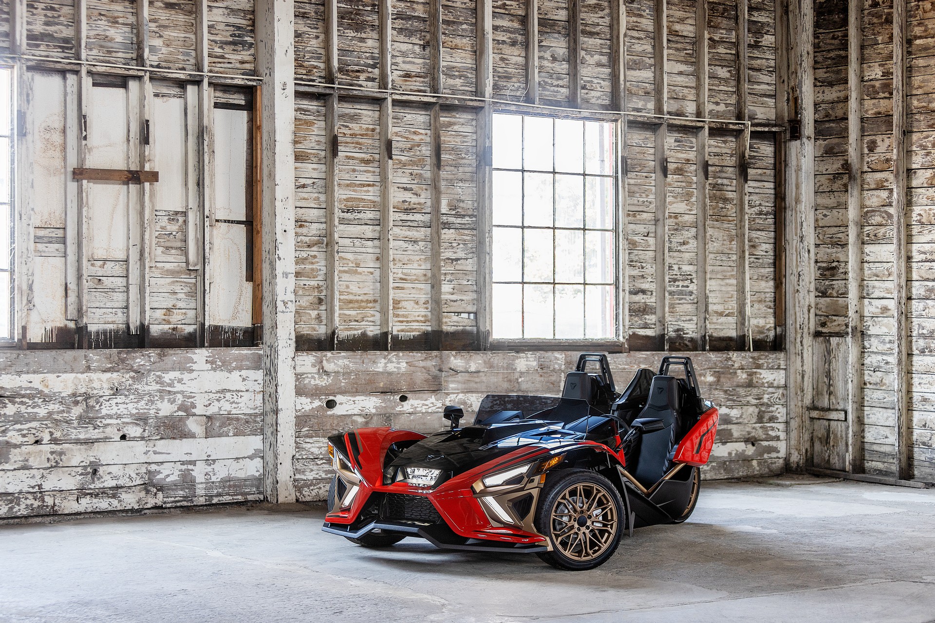 2022 Polaris Slingshot Signature LE Debuts With Looks Worthy Of Ironman