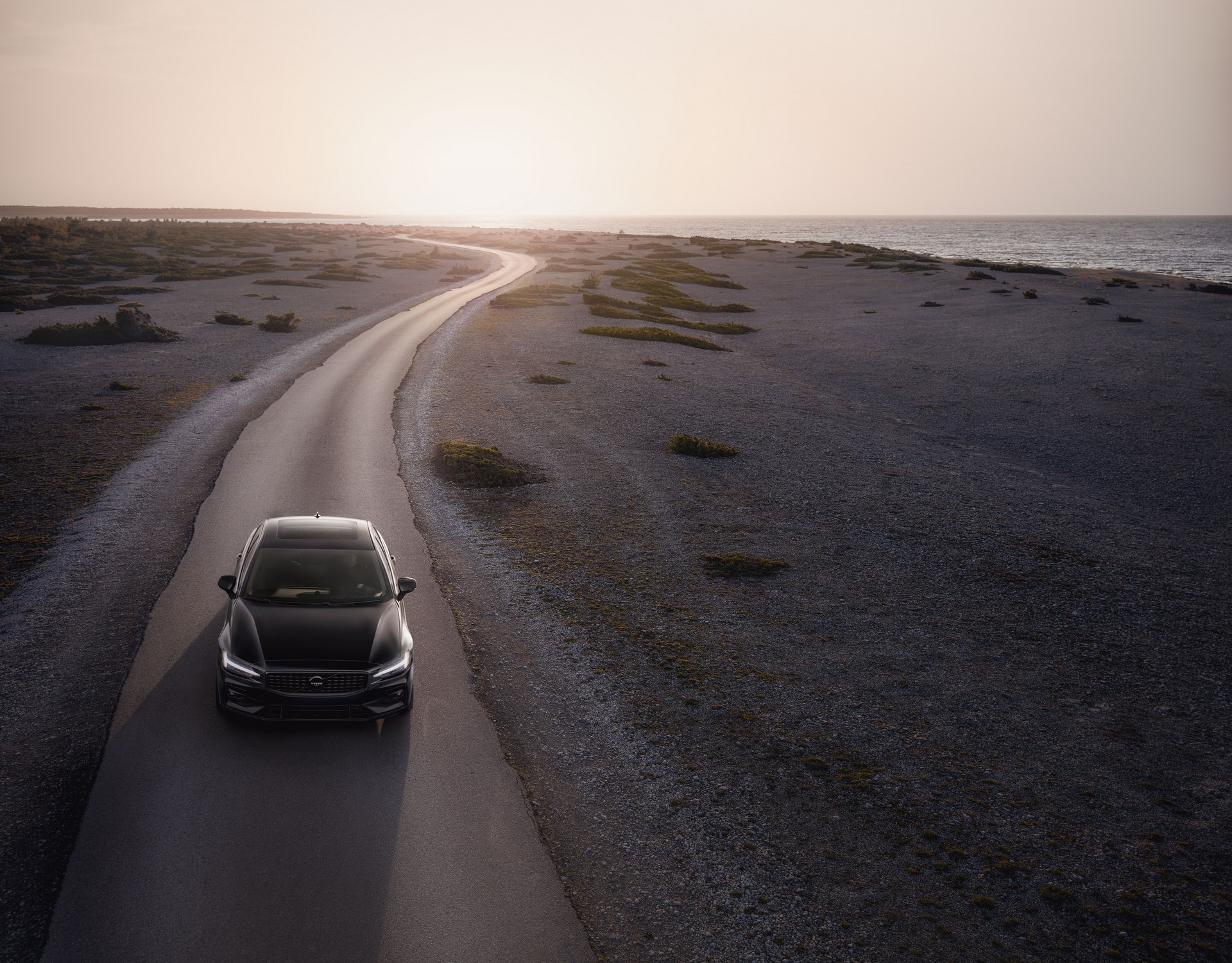 The 2022 Volvo S60 Black Edition Will Be Limited To Just 450 Examples