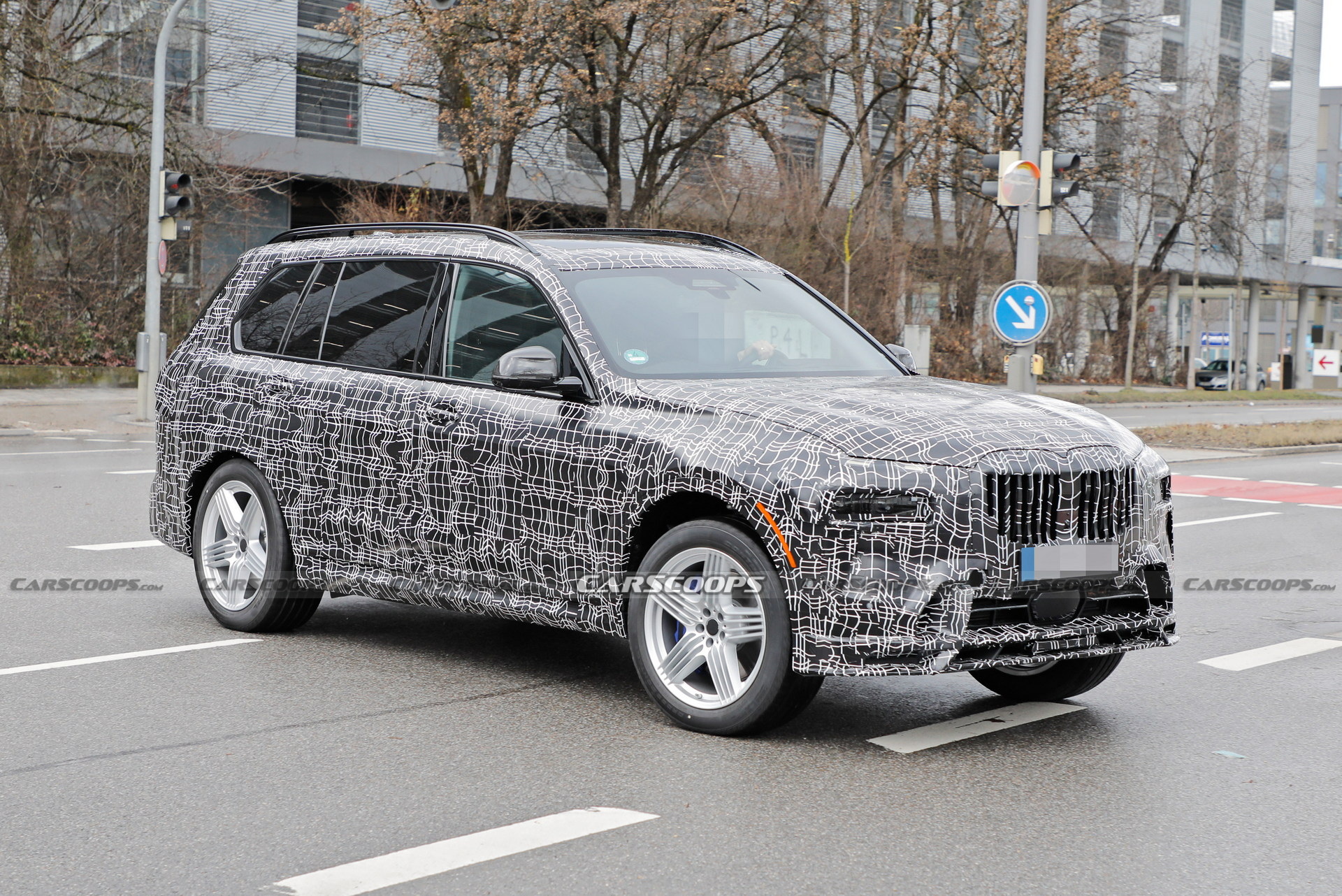 Alpina XB7 Facelift Shows More Of Its Sporty Bodykit