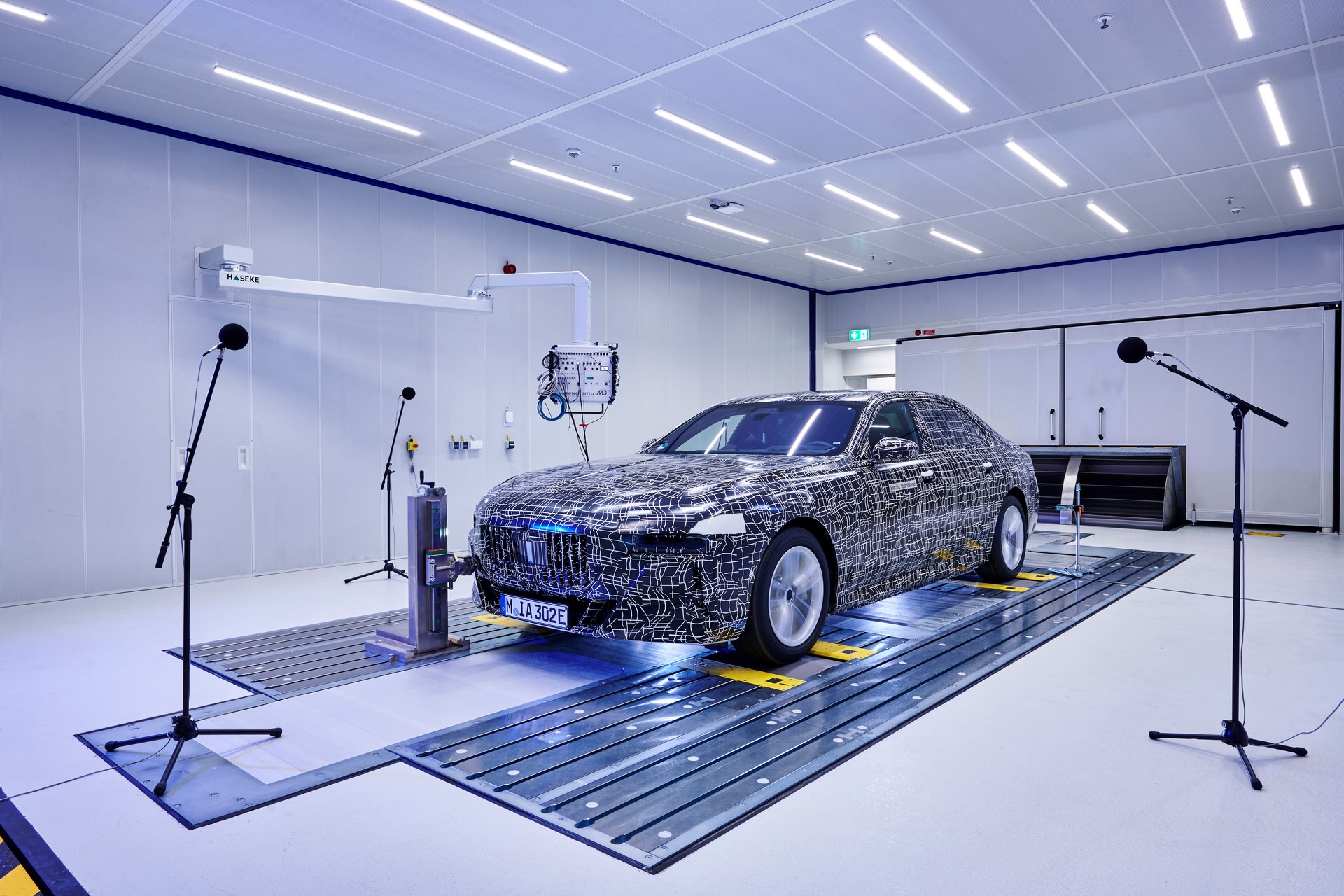 How BMW Is Eliminating Every Irritating Sound From Its i7 Electric Flagship
