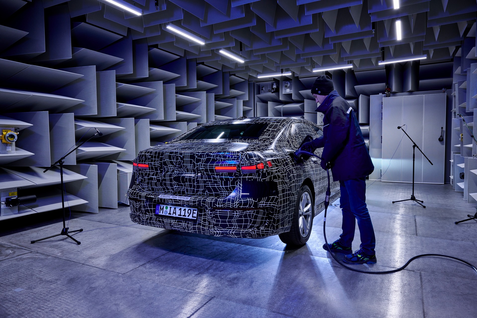 How BMW Is Eliminating Every Irritating Sound From Its i7 Electric Flagship