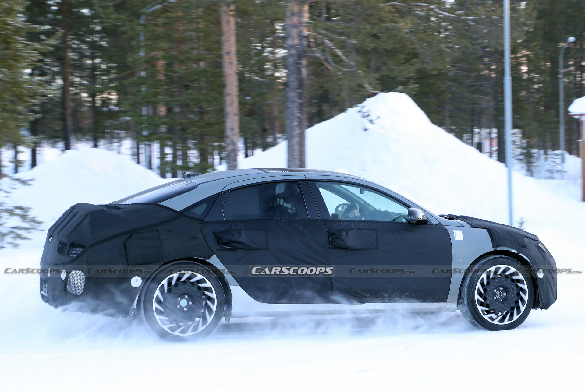 2023 Hyundai Ioniq 6’s Parametric Pixel LED Lights Spied Hiding Under Camouflage