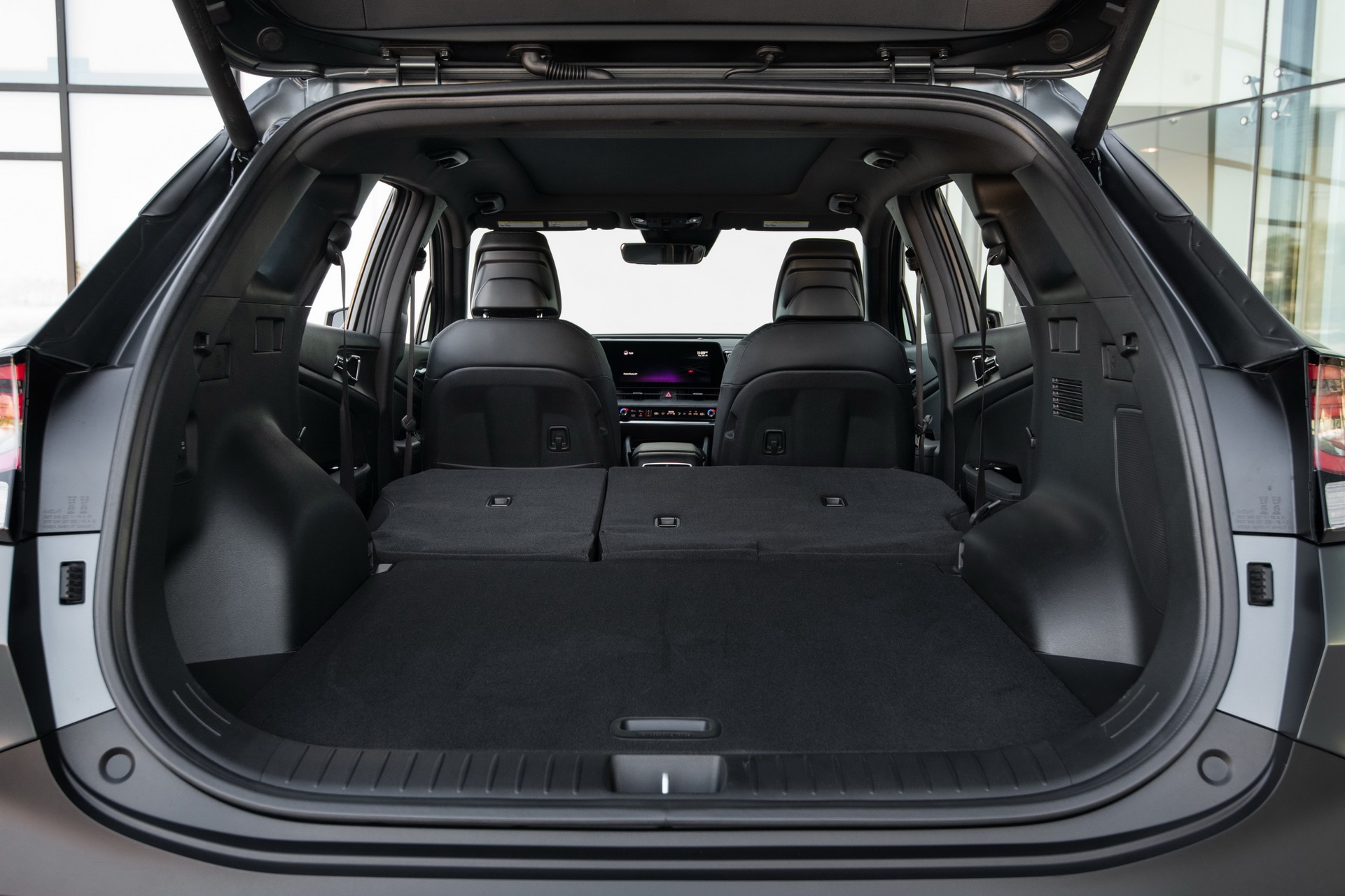 2023 Kia Sportage PHEV Plugs Into A More Powerful Battery Offering 32 Miles Of Electric Range