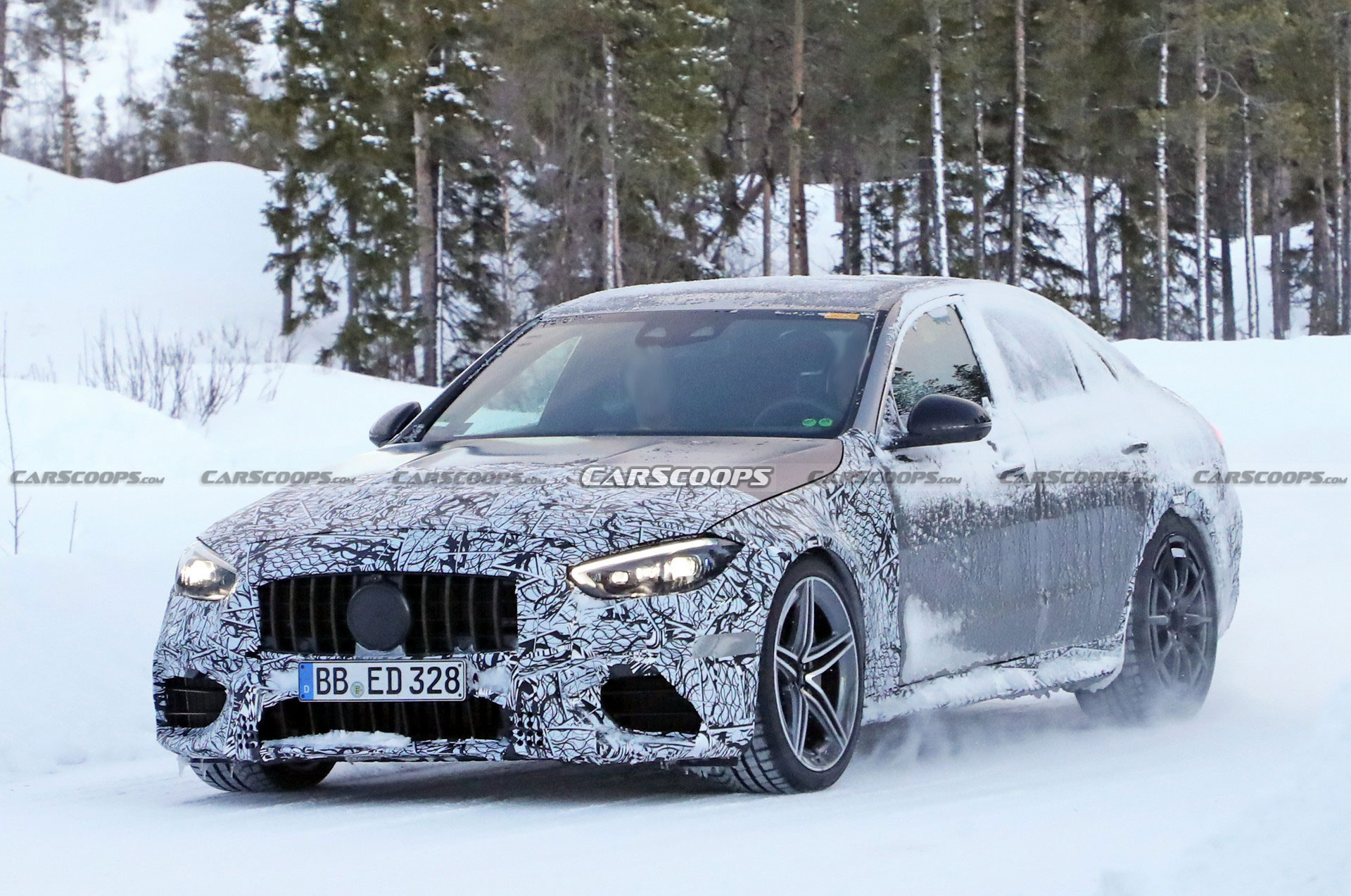 2023 Mercedes-AMG C63 Sedan And Wagon Drop Some Camo, Smile For Their Close-Up