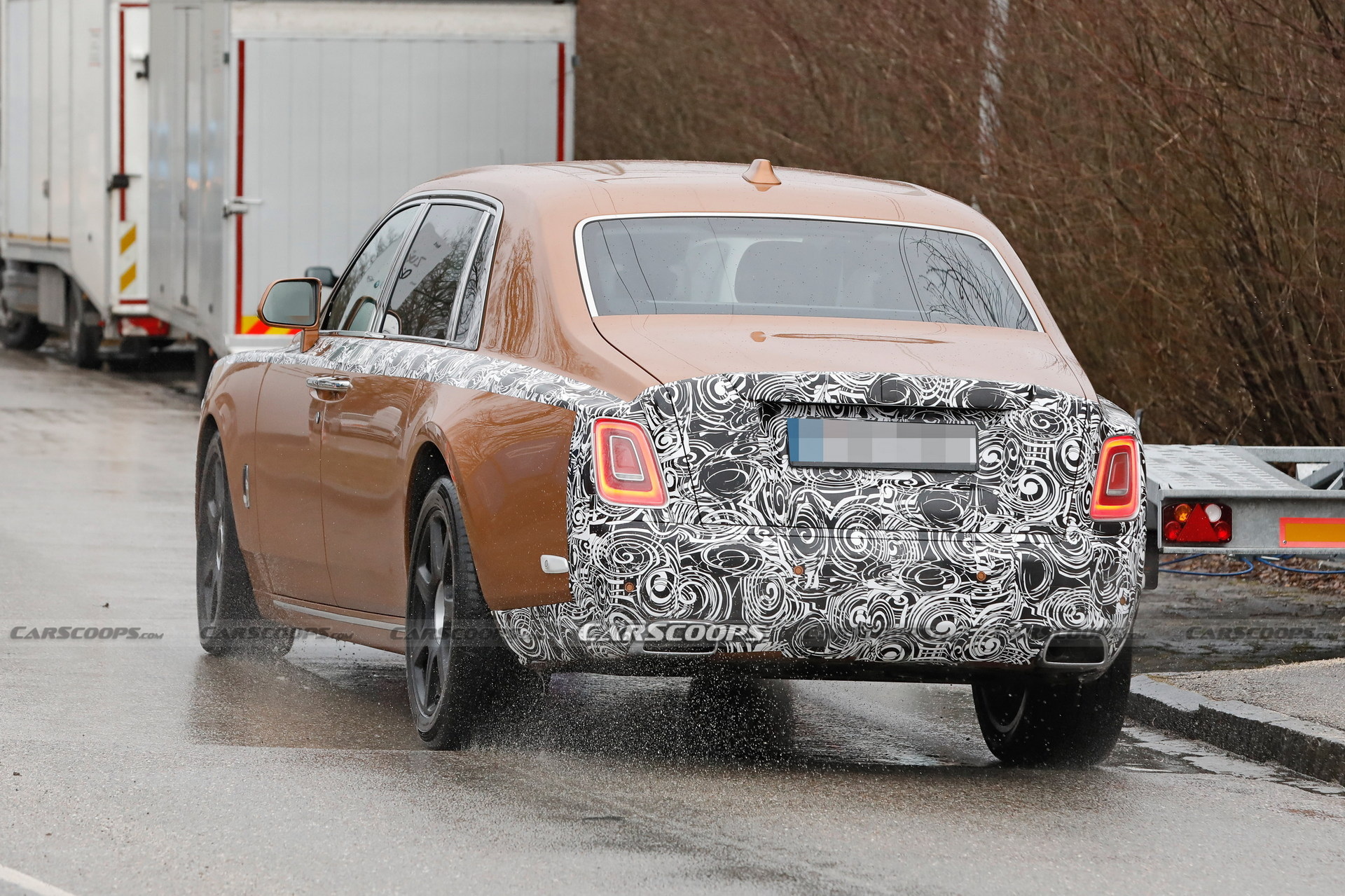 2023 Rolls-Royce Phantom Facelift Still Tries To Hide Mild Updates