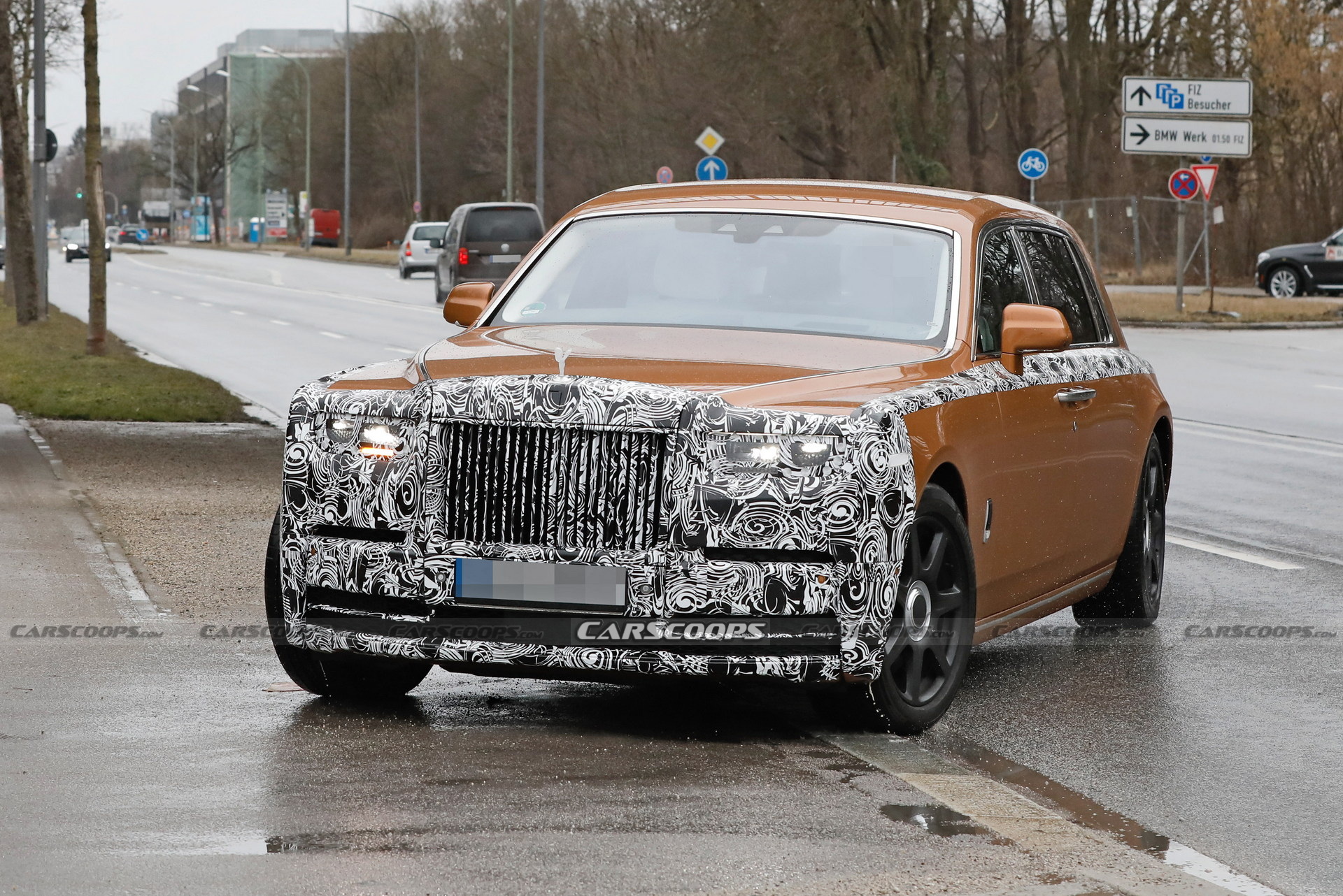 2023 Rolls-Royce Phantom Facelift Still Tries To Hide Mild Updates