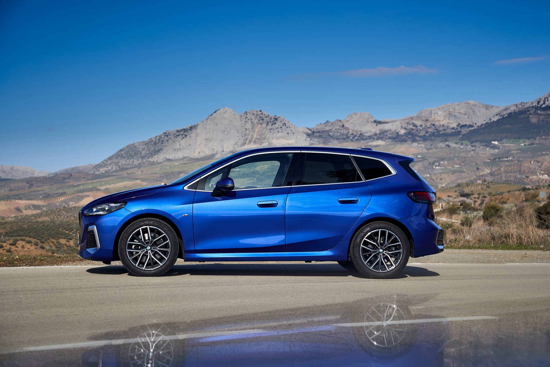 2022 BMW 2-Series Active Tourer Detailed In Massive New Gallery