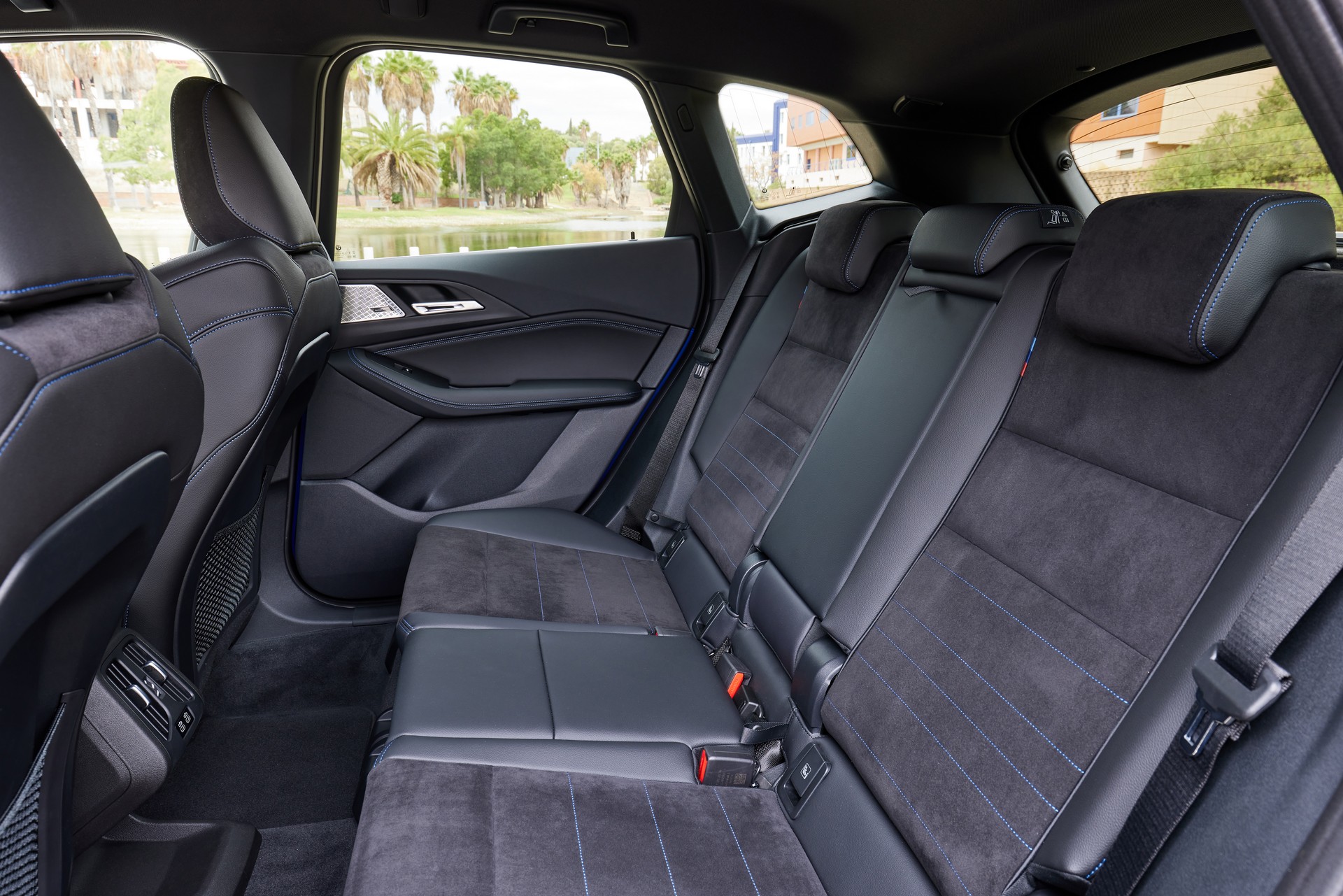 2022 BMW 2-Series Active Tourer Detailed In Massive New Gallery