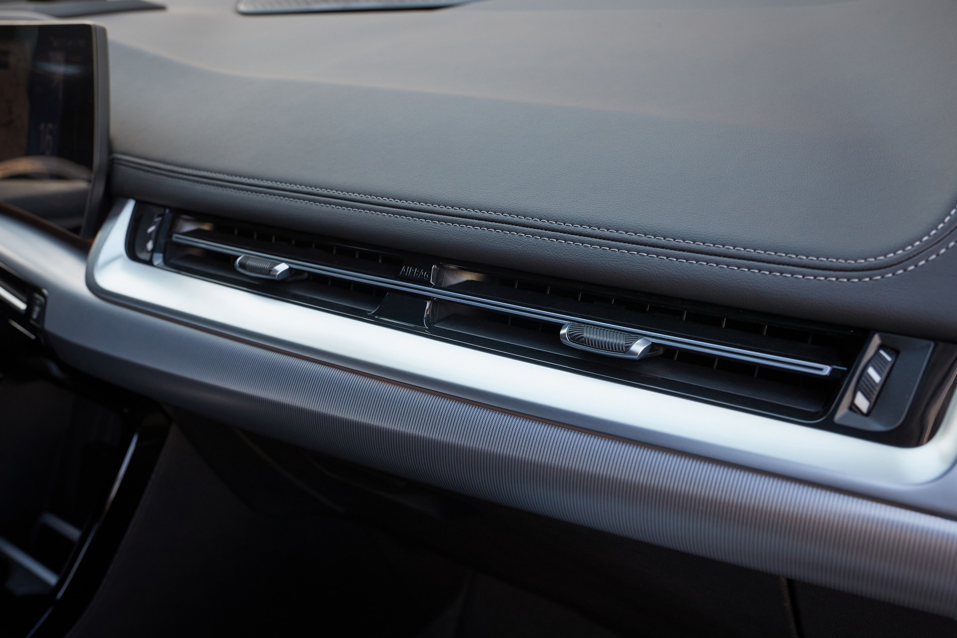 2022 BMW 2-Series Active Tourer Detailed In Massive New Gallery