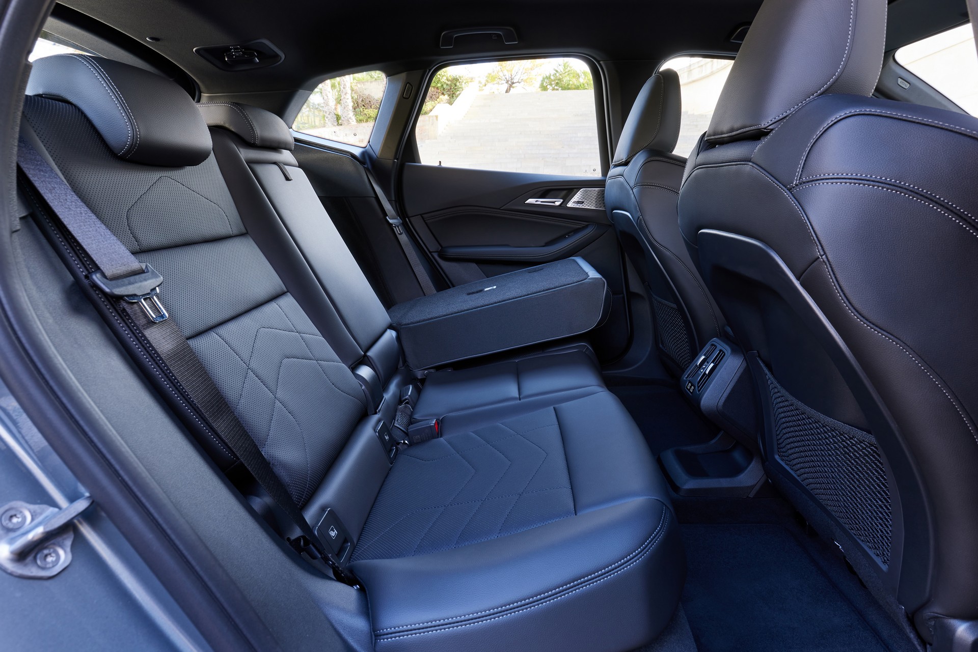 2022 BMW 2-Series Active Tourer Detailed In Massive New Gallery