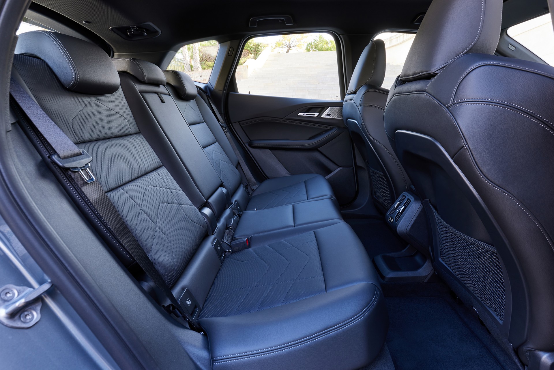 2022 BMW 2-Series Active Tourer Detailed In Massive New Gallery