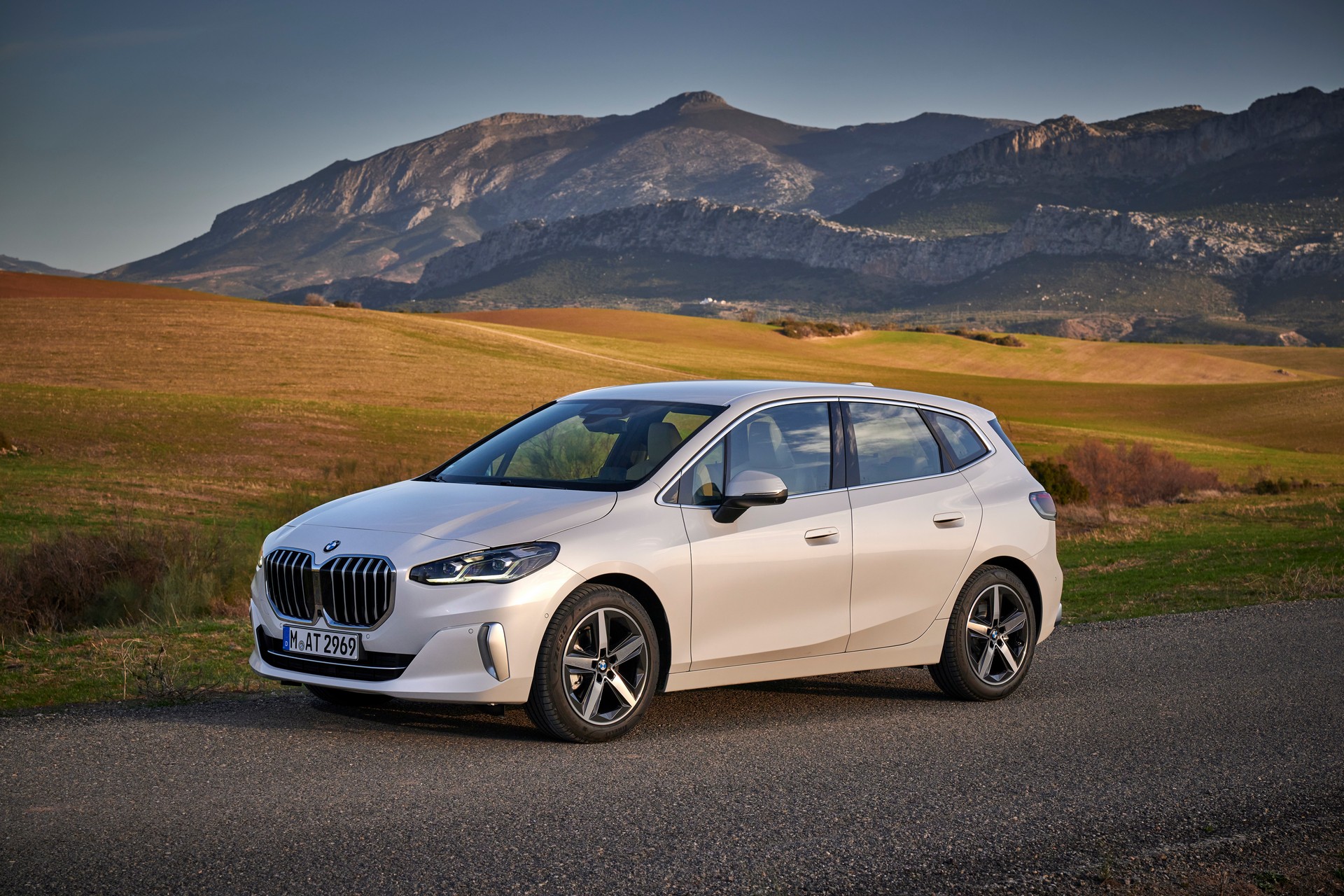 2022 BMW 2-Series Active Tourer Detailed In Massive New Gallery