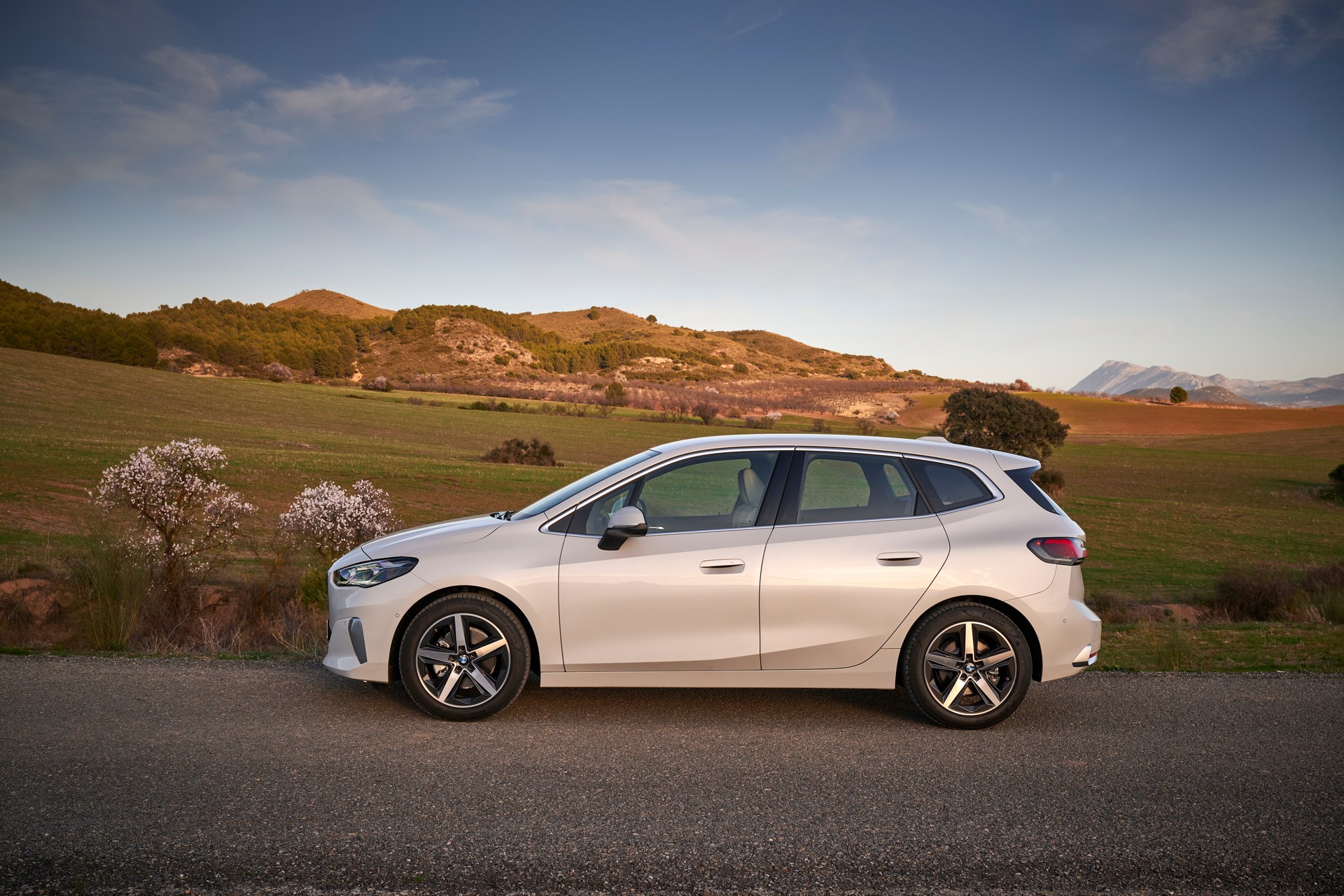 2022 BMW 2-Series Active Tourer Detailed In Massive New Gallery