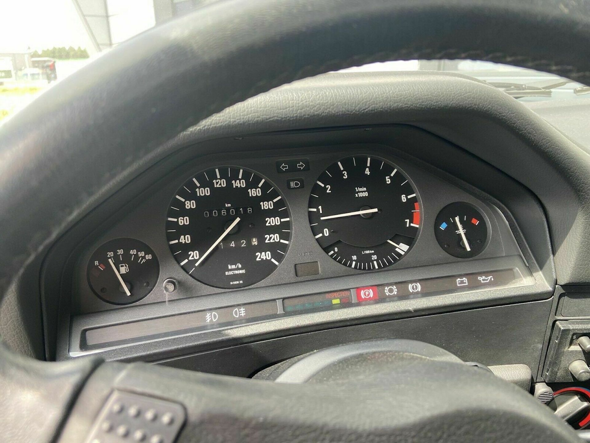 This 1990 BMW 320i Is One Of The Lowest Mileage E30s We’ve Ever Seen