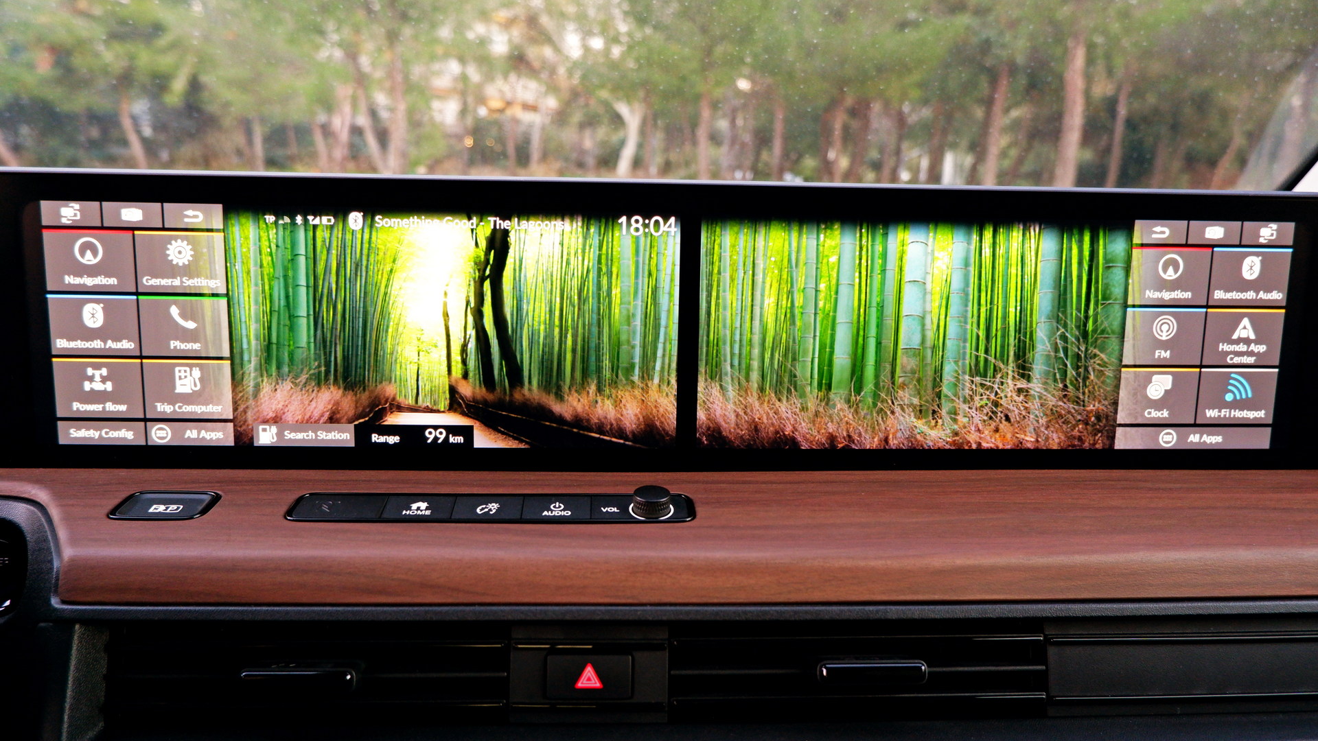 Driven: The Honda e Advance Is A Retro-Futuristic Gadget On Four Wheels