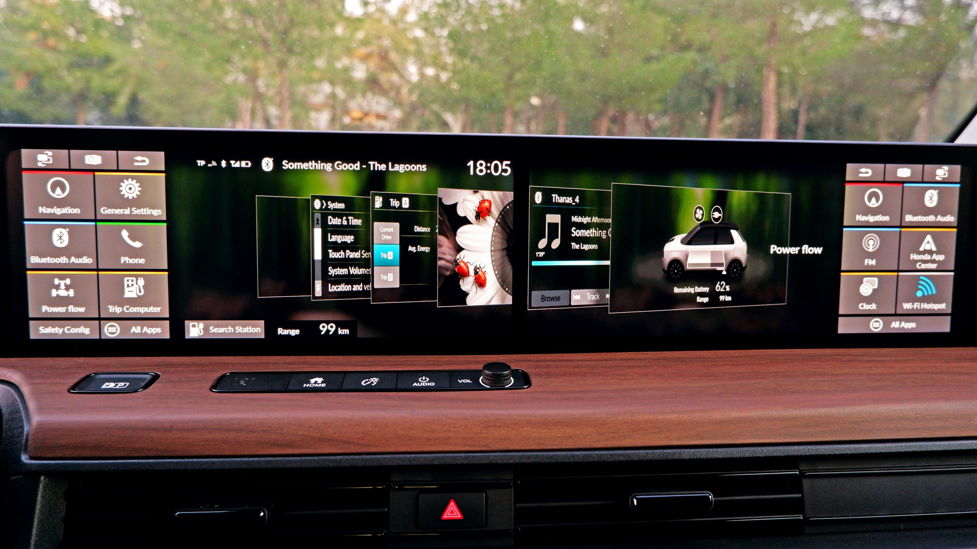 Driven: The Honda e Advance Is A Retro-Futuristic Gadget On Four Wheels