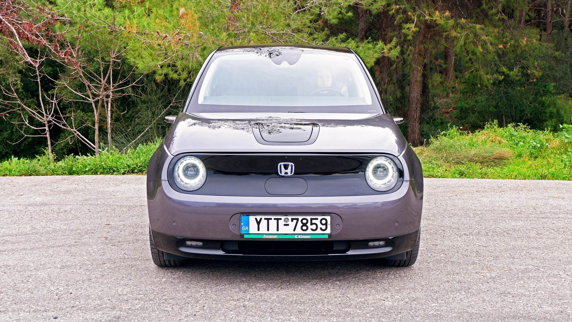 Driven: The Honda e Advance Is A Retro-Futuristic Gadget On Four Wheels