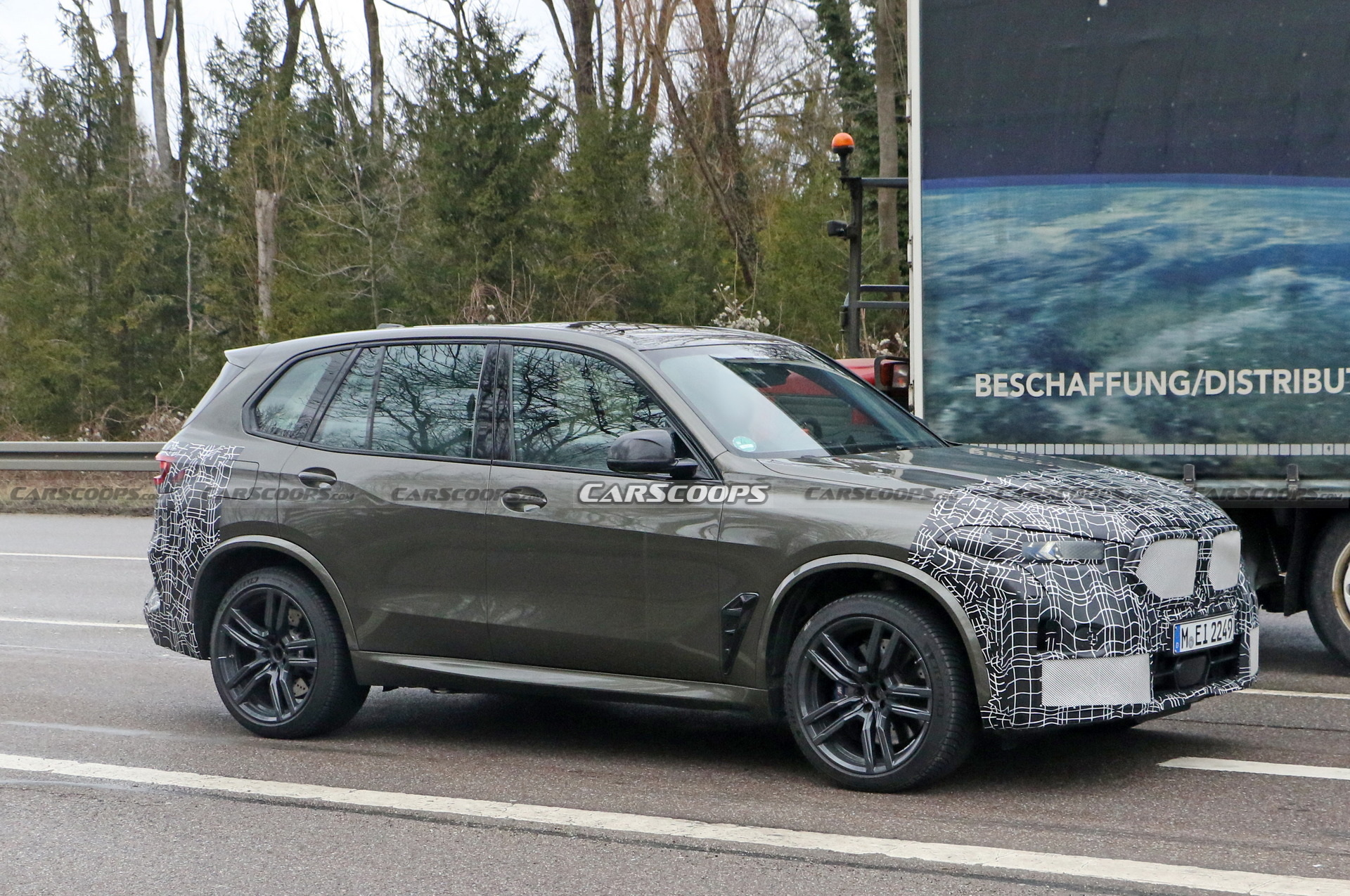 Facelifted 2024 BMW X5 M Spied Showing Its Updated Grille Design