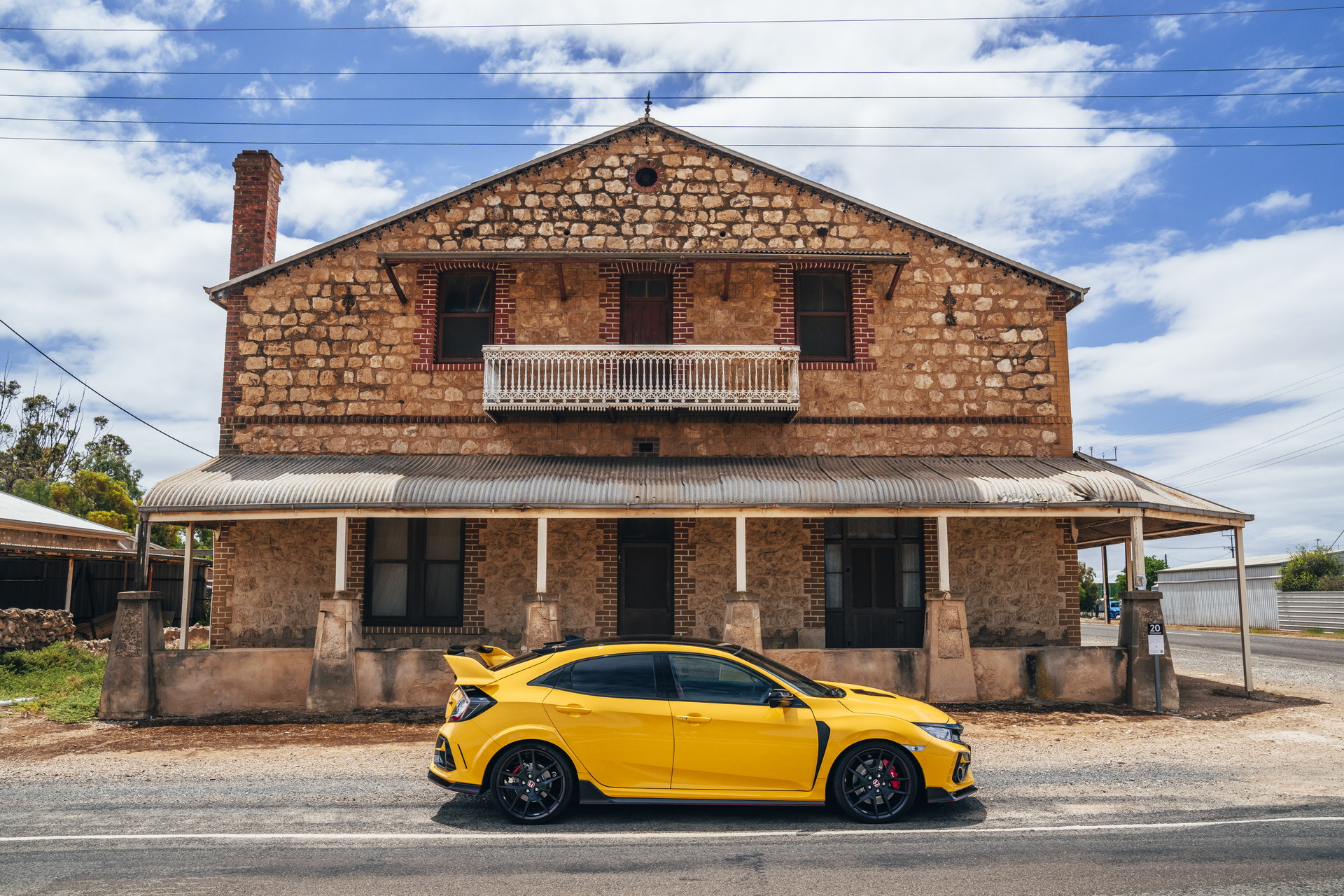 Outgoing Honda Civic Type R Limited Edition Sets FWD Lap Record At The Bend