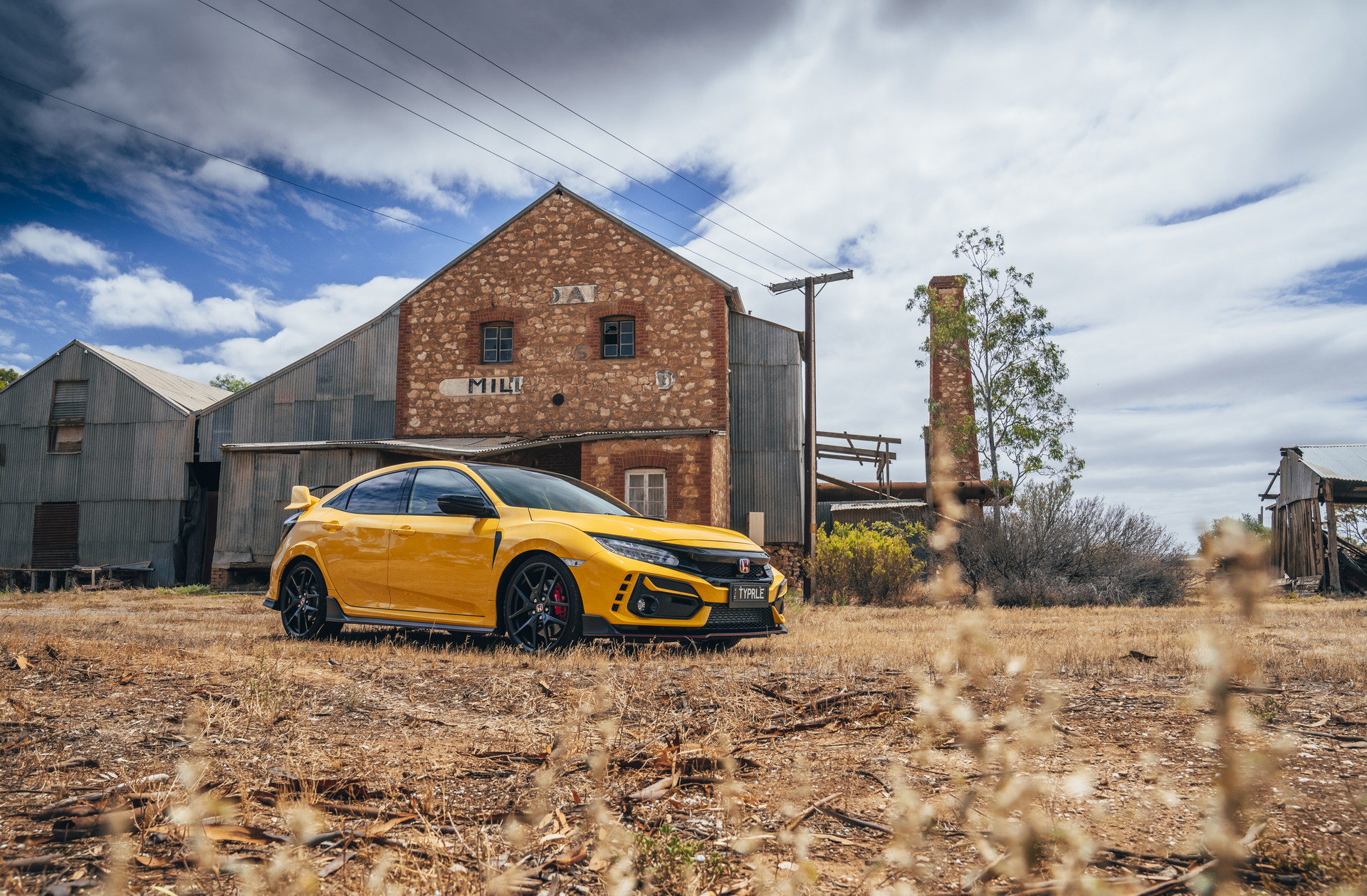 Outgoing Honda Civic Type R Limited Edition Sets FWD Lap Record At The Bend