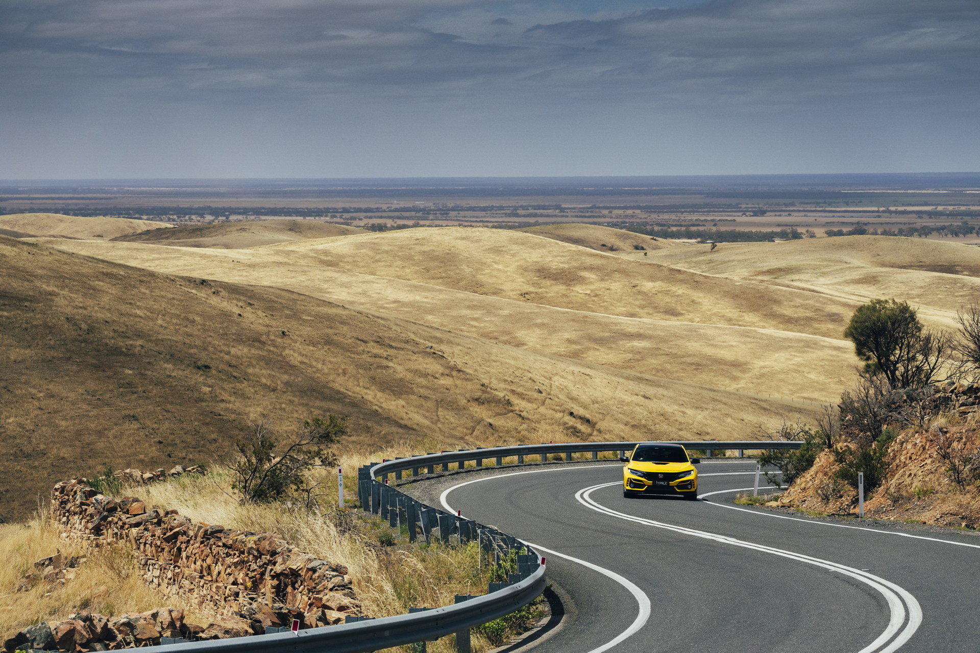 Outgoing Honda Civic Type R Limited Edition Sets FWD Lap Record At The Bend