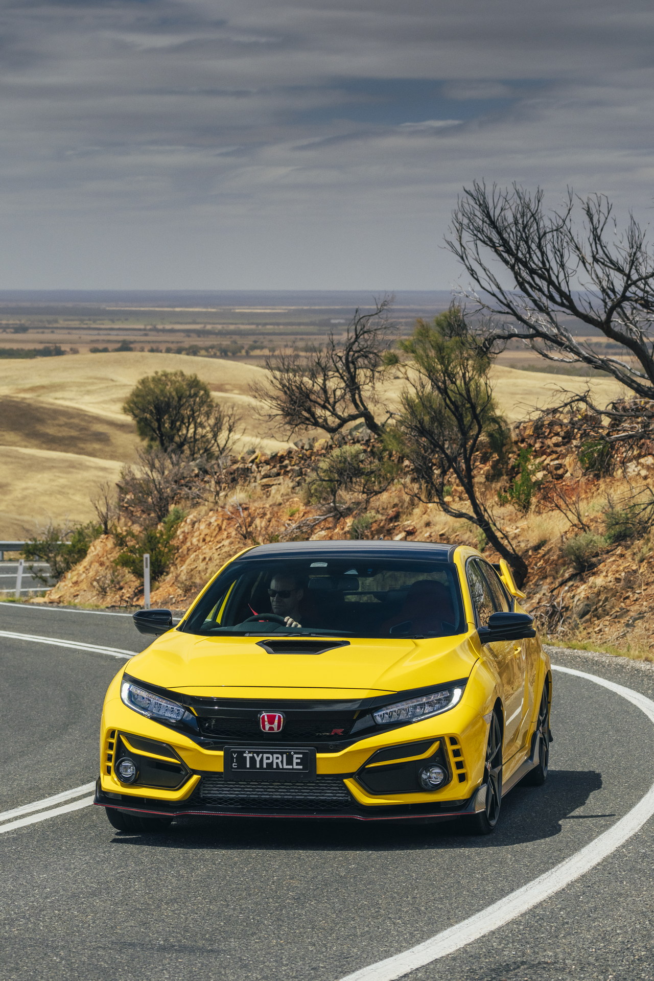 Outgoing Honda Civic Type R Limited Edition Sets FWD Lap Record At The Bend