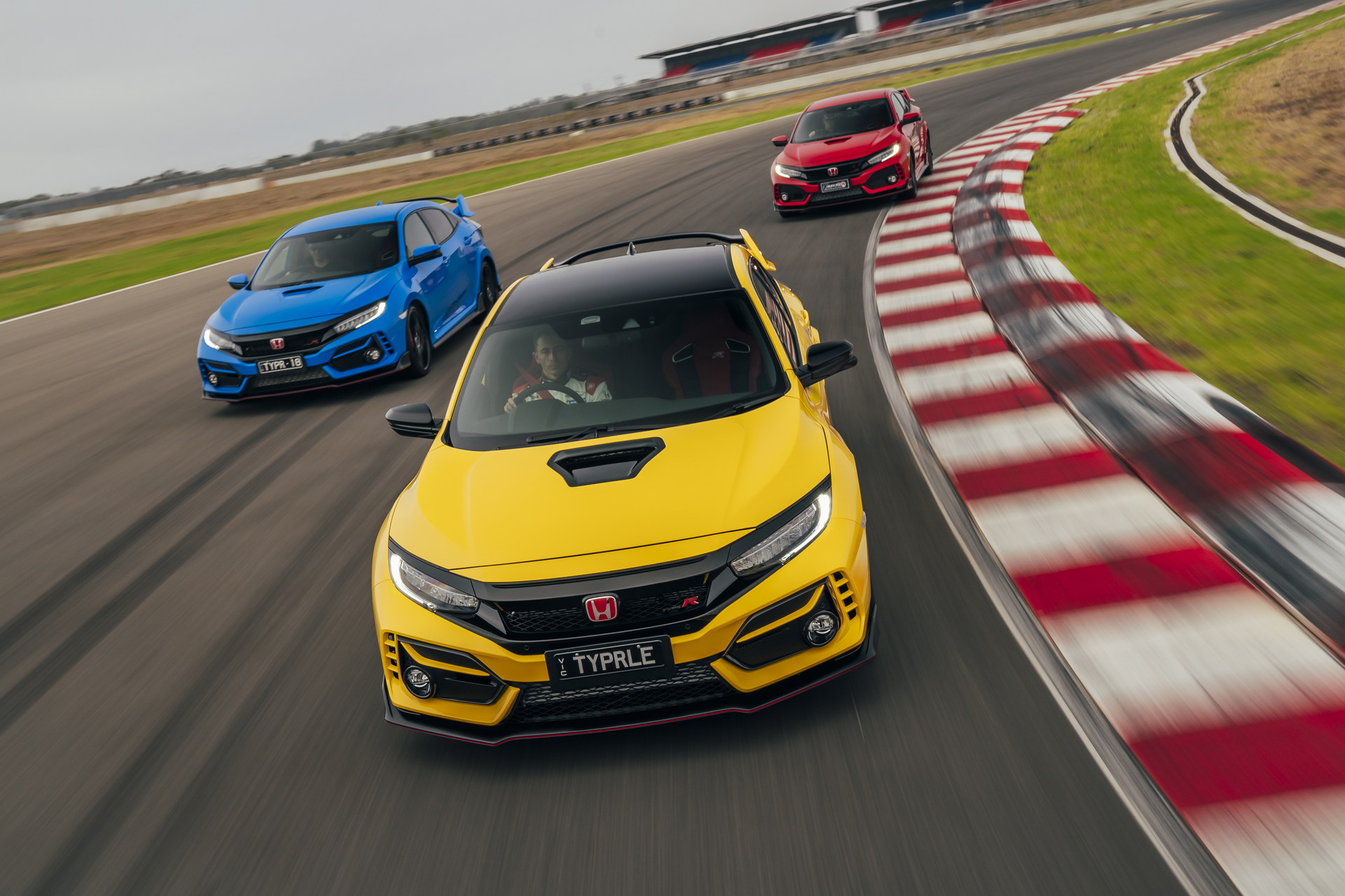 Outgoing Honda Civic Type R Limited Edition Sets FWD Lap Record At The Bend