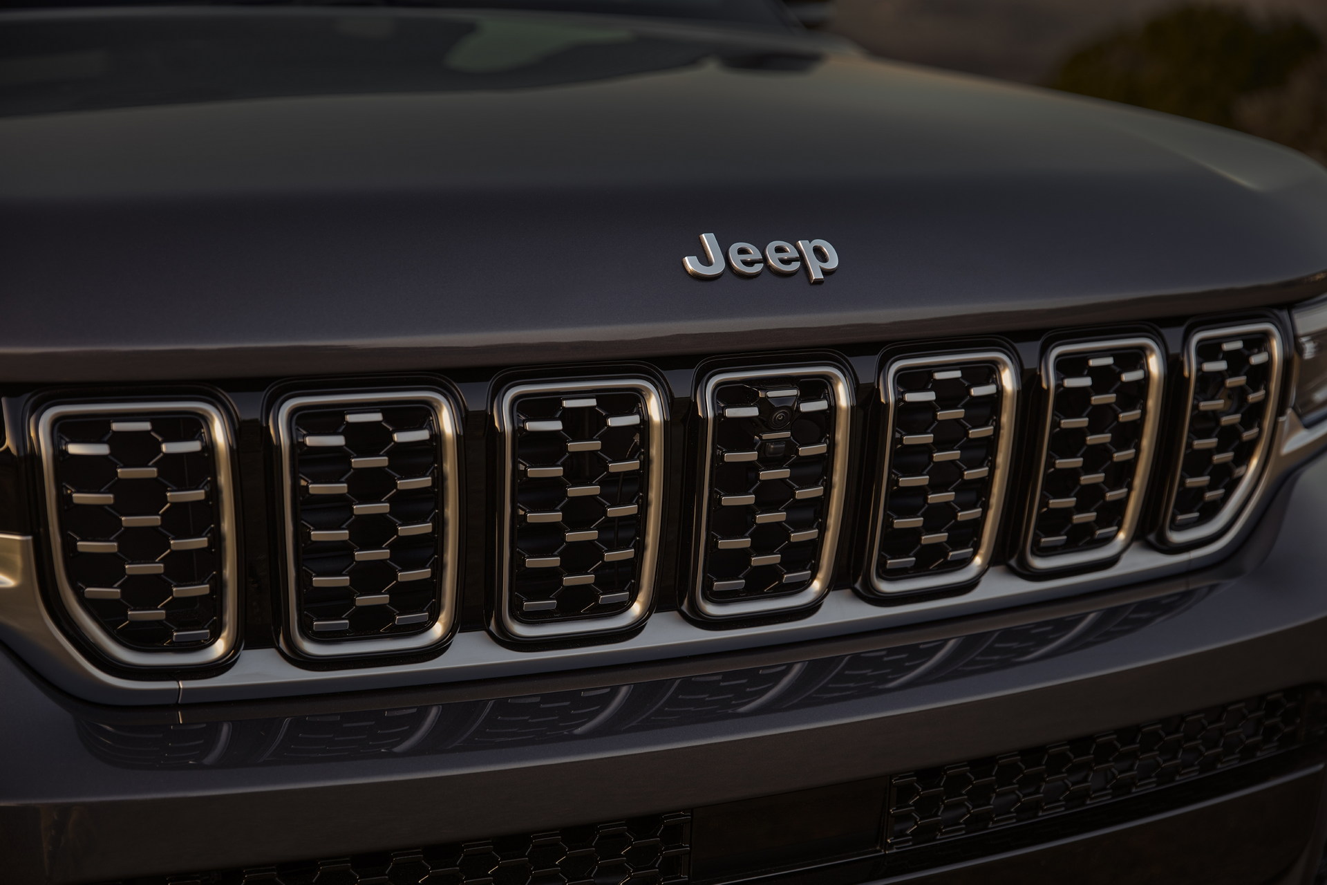 Jeep Grand Cherokee L Lands In Australia, Will Be Followed By The Grand Cherokee
