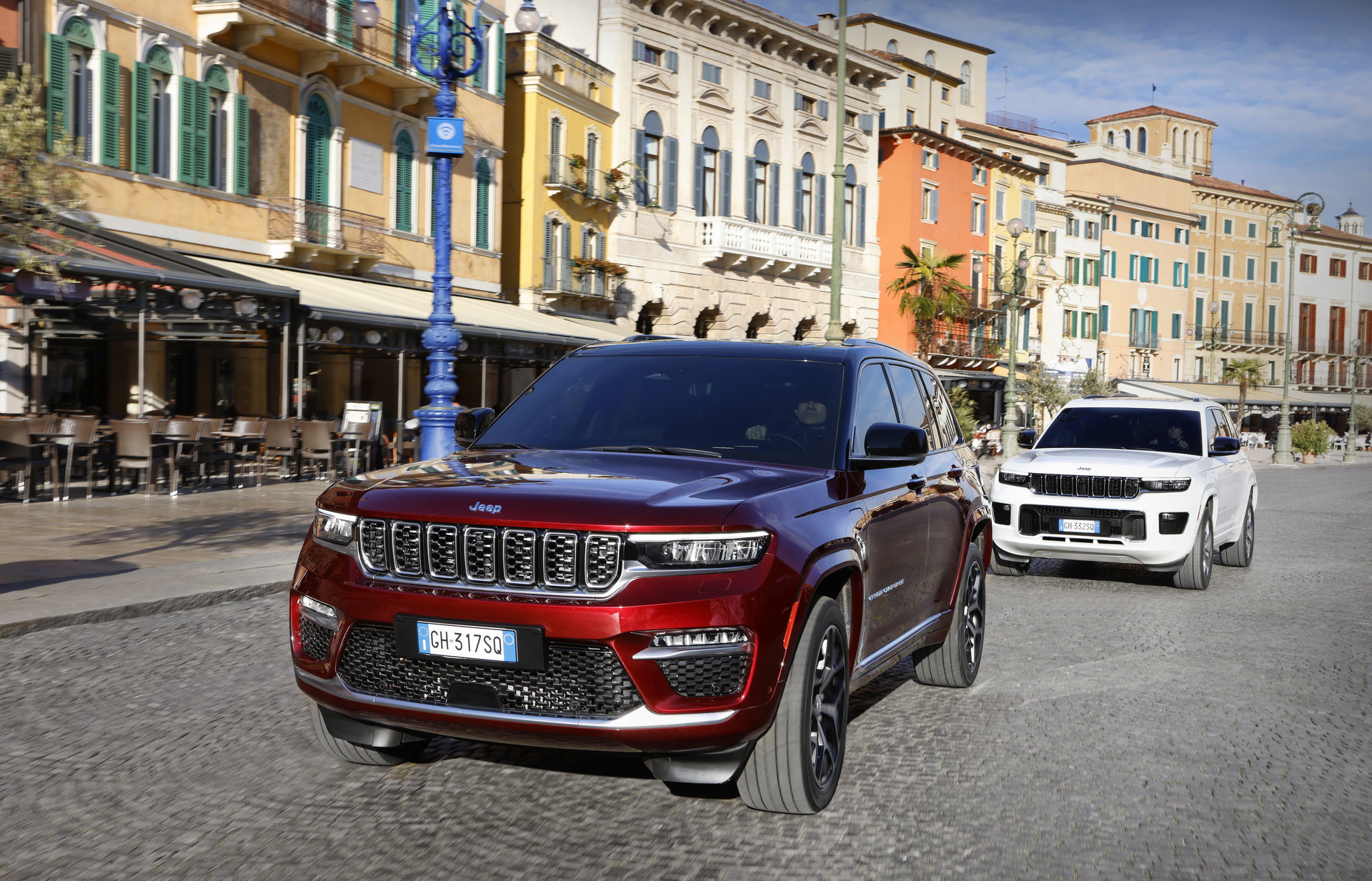 2022 Jeep Grand Cherokee Debuts In Europe Exclusively In 4Xe PHEV Form
