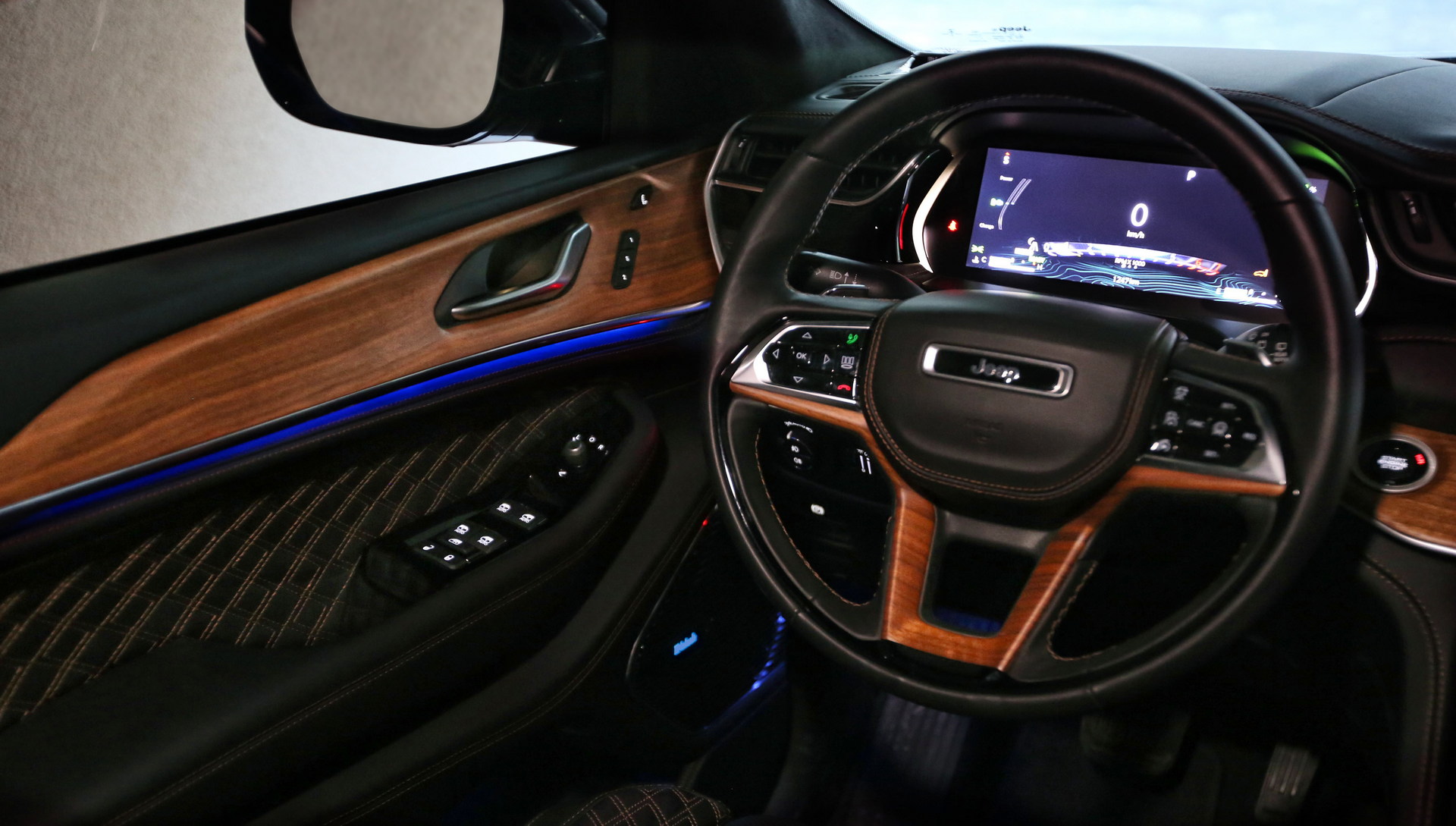 2022 Jeep Grand Cherokee Debuts In Europe Exclusively In 4Xe PHEV Form