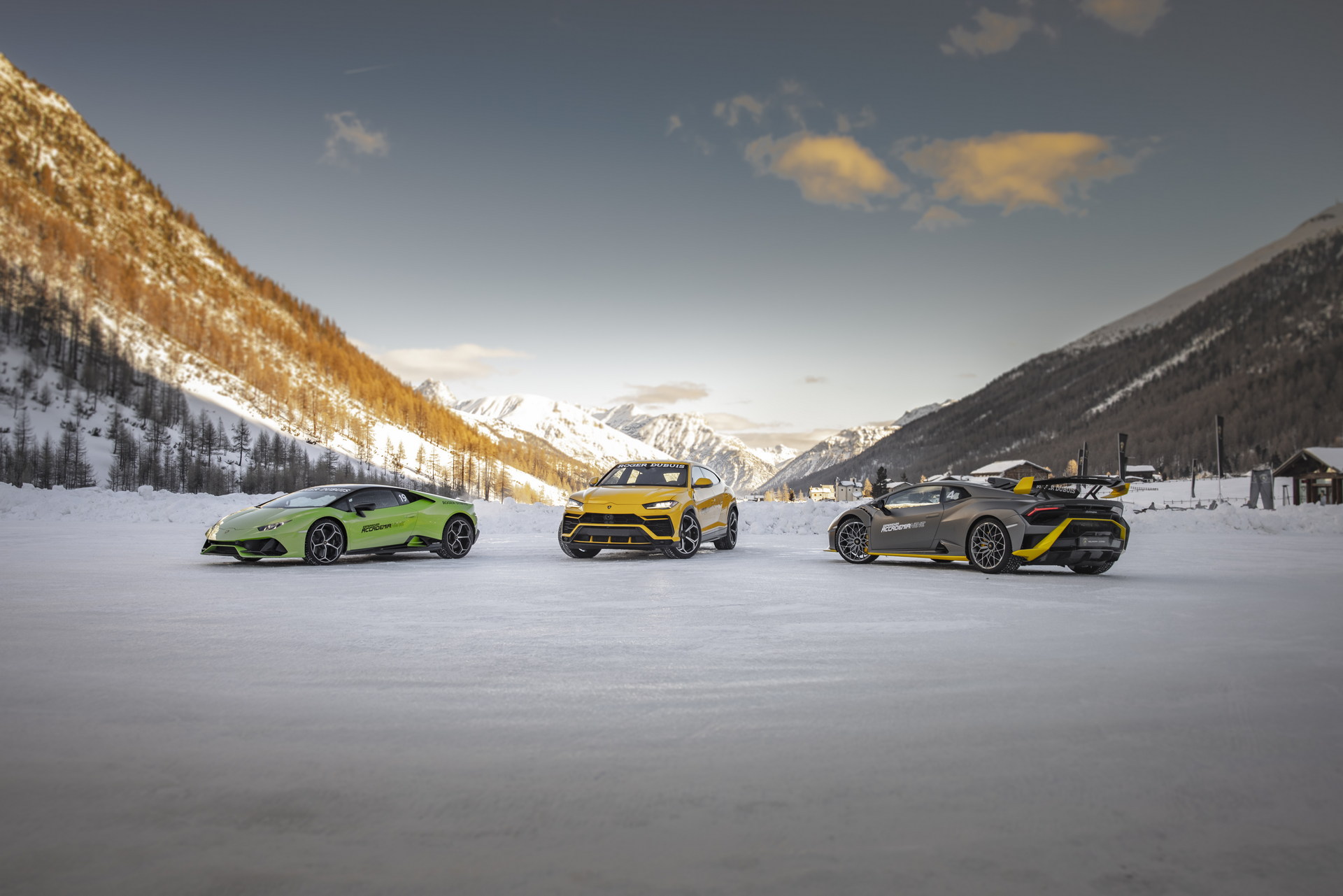 Lamborghinis Just Want To Have Fun In The Snow