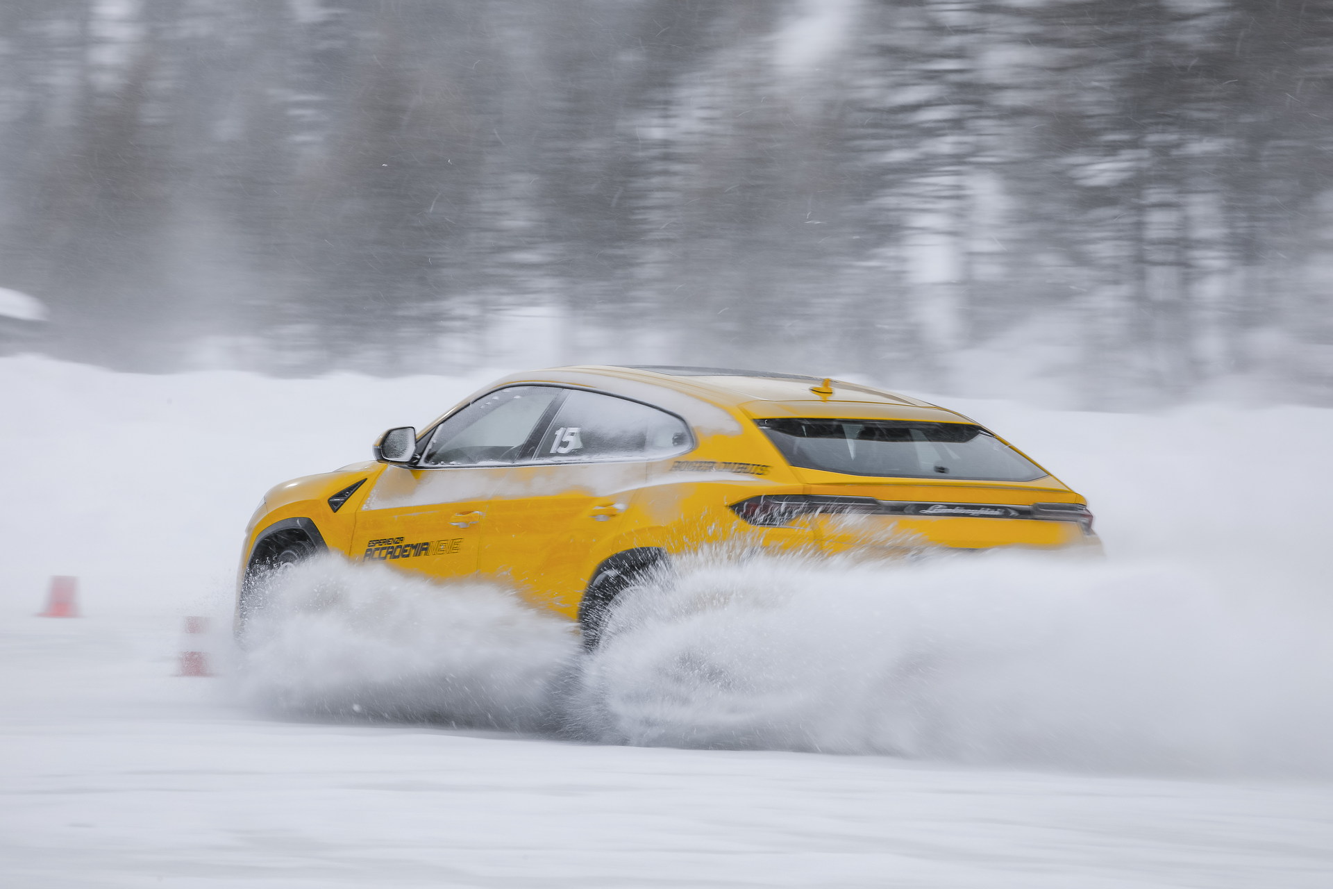 Lamborghinis Just Want To Have Fun In The Snow