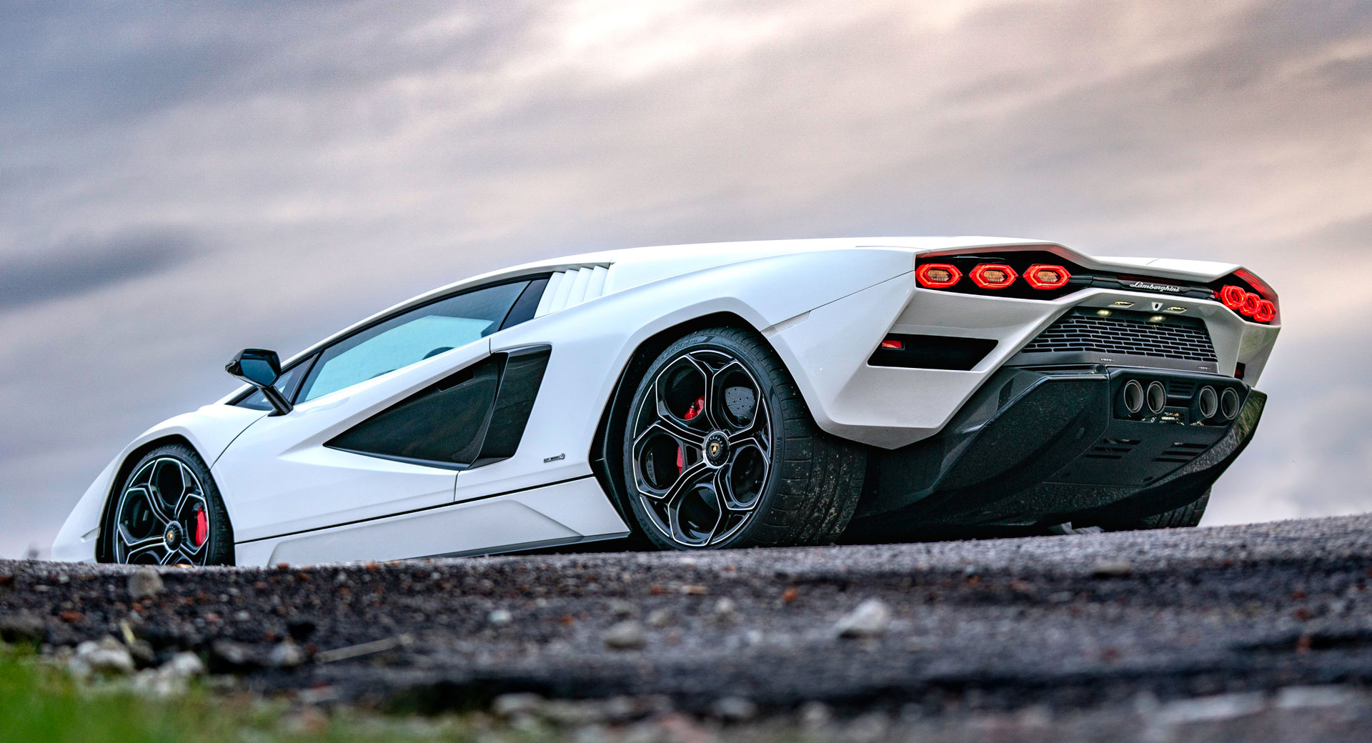 Lamborghini sells out combustion engine models, WELT reports